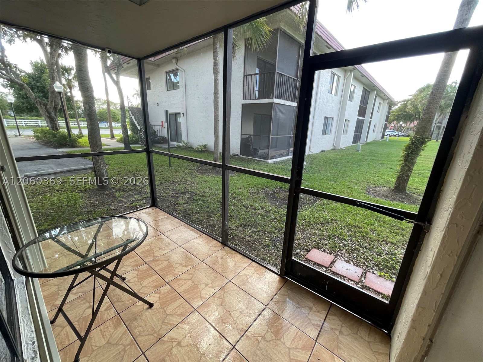 16240 Laurel Dr 101 Property Photo 43