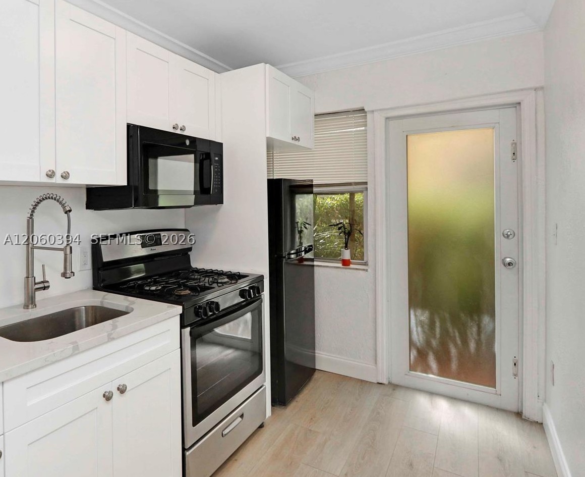 6831 Abbott Ave 3 Property Photo 1