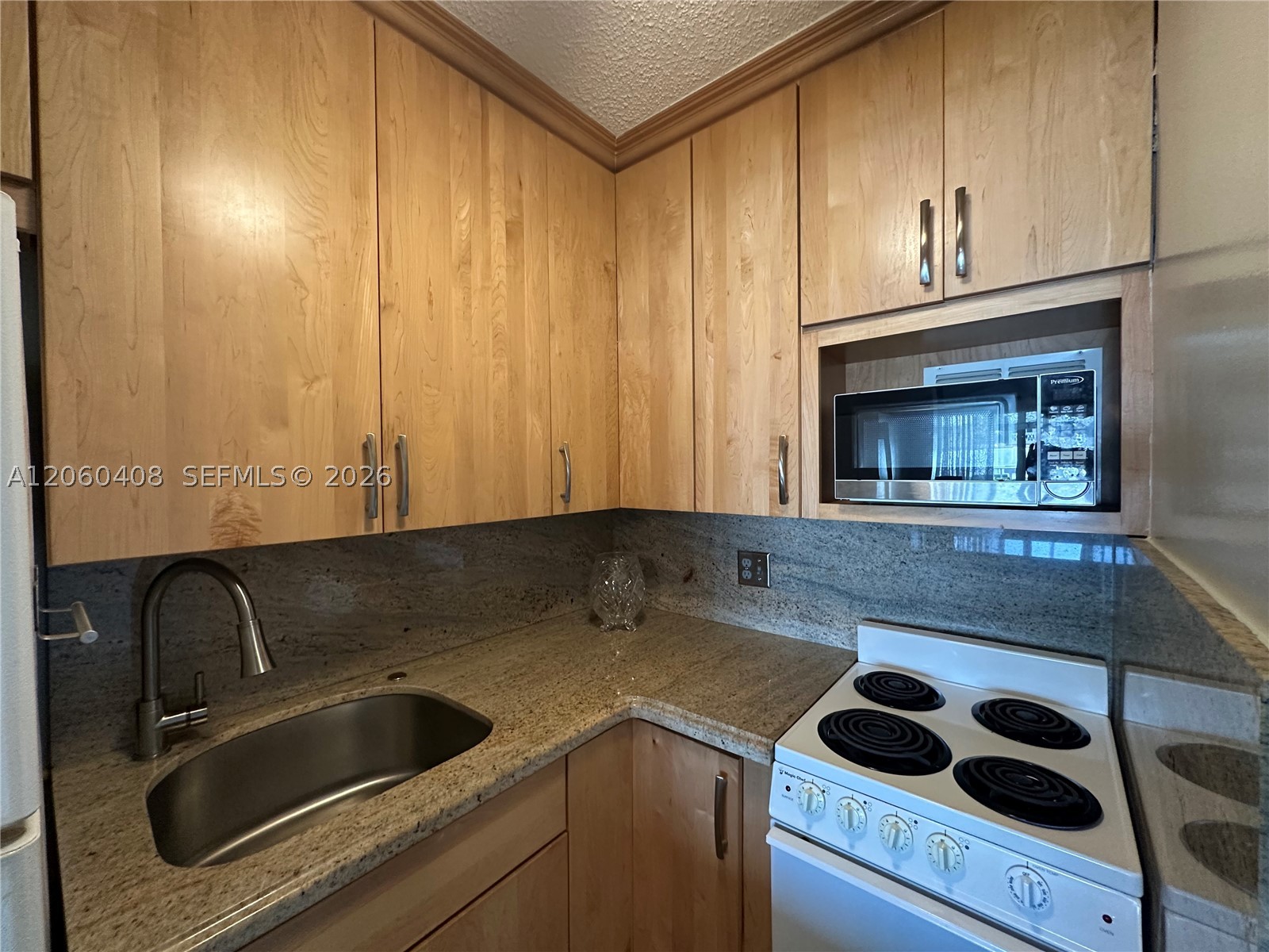 851 Atlantic Shores Blvd 119 Property Photo 6