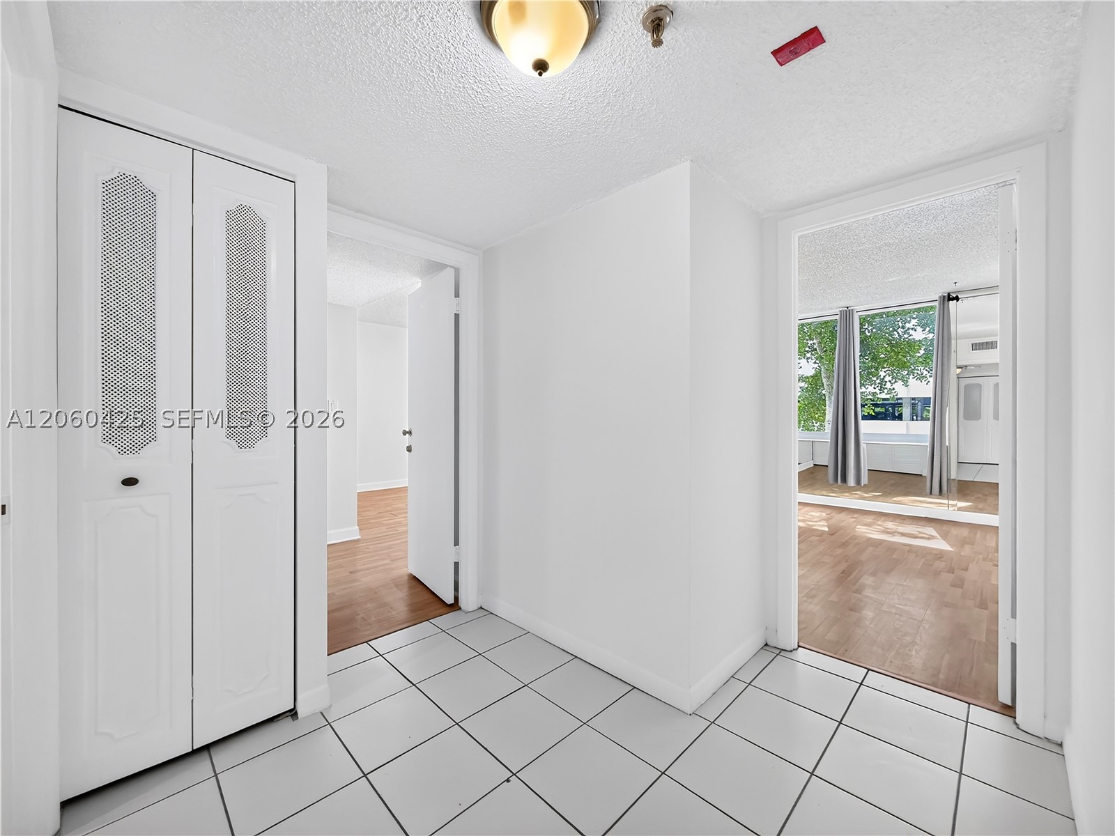 17890 W Dixie Hwy 203 Property Photo 19