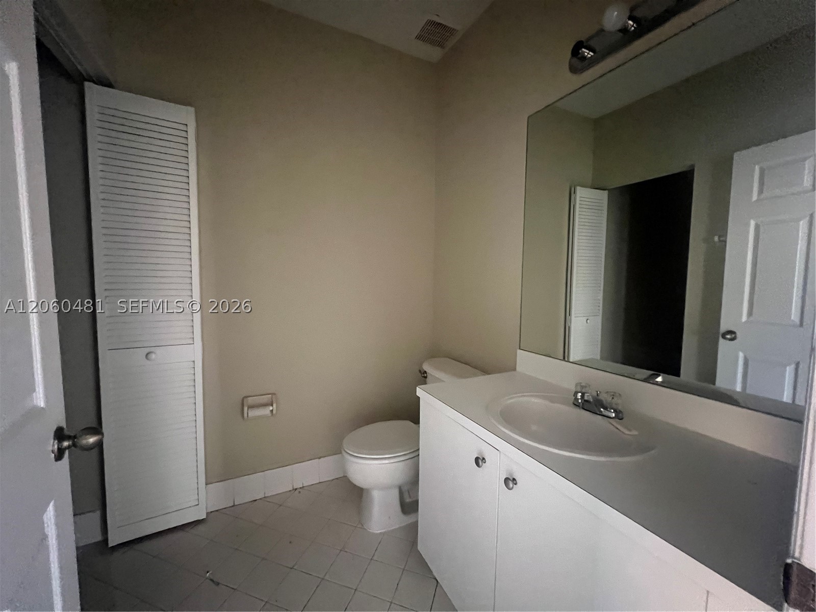 3360 Ne 14th Dr 104-30 Property Photo 13