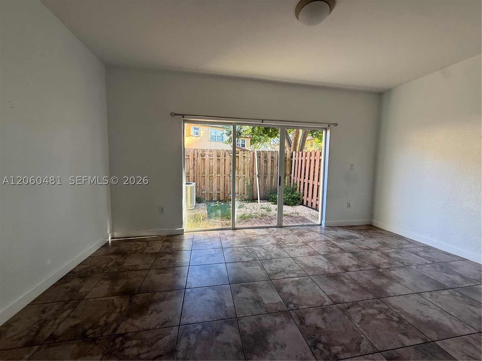 3360 Ne 14th Dr 104-30 Property Photo 23