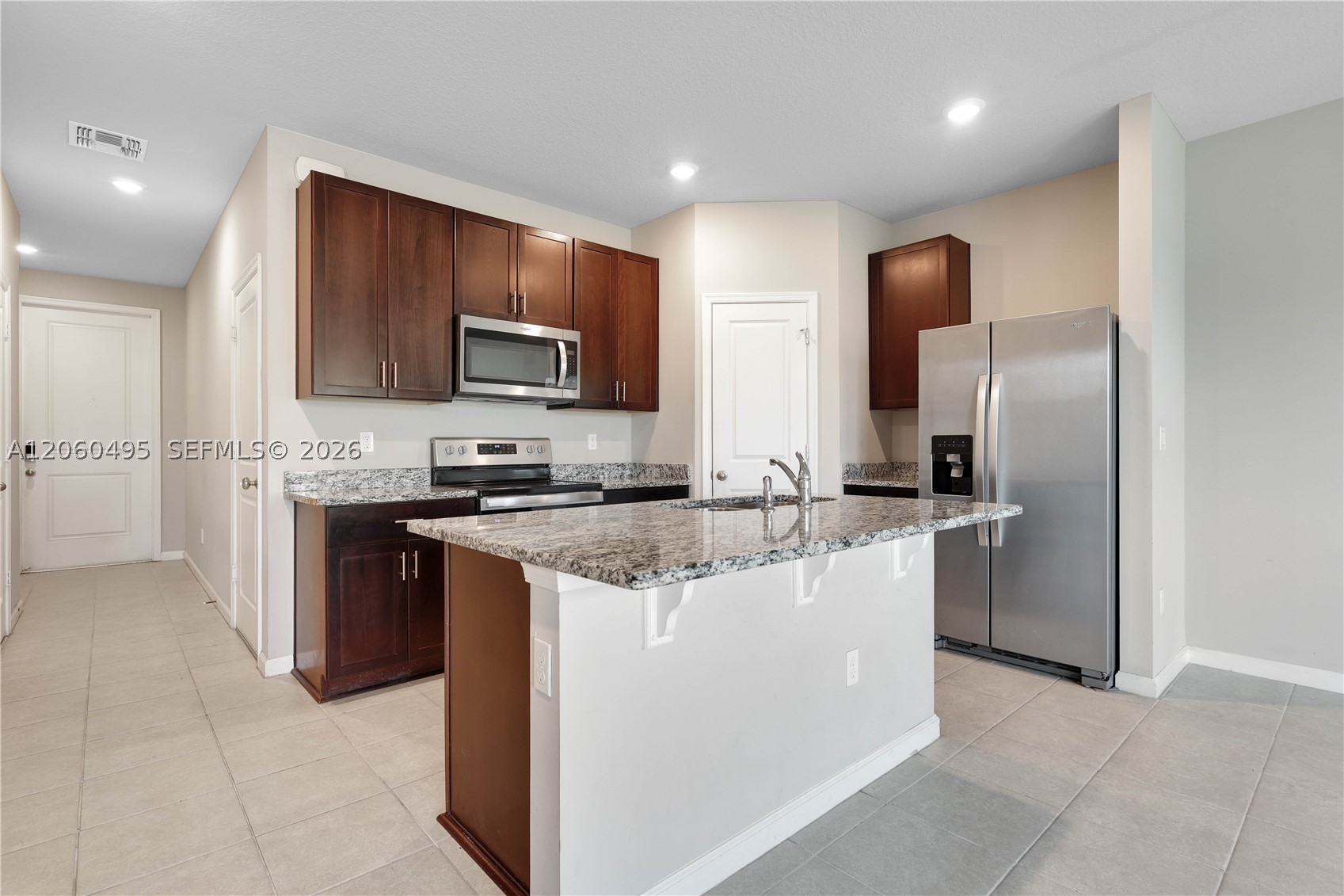 1761 Lindley St Property Photo 4