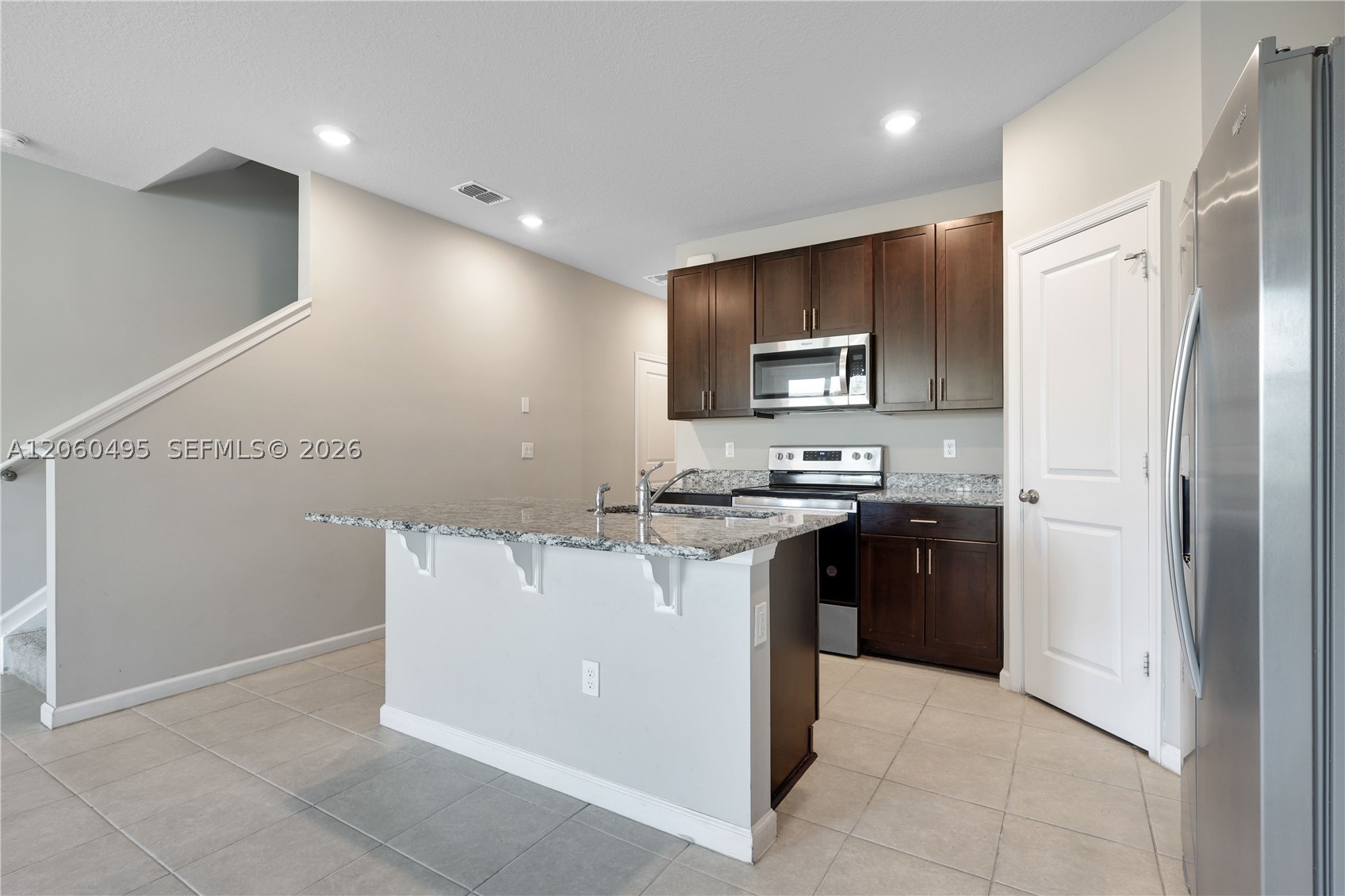 1761 Lindley St Property Photo 6