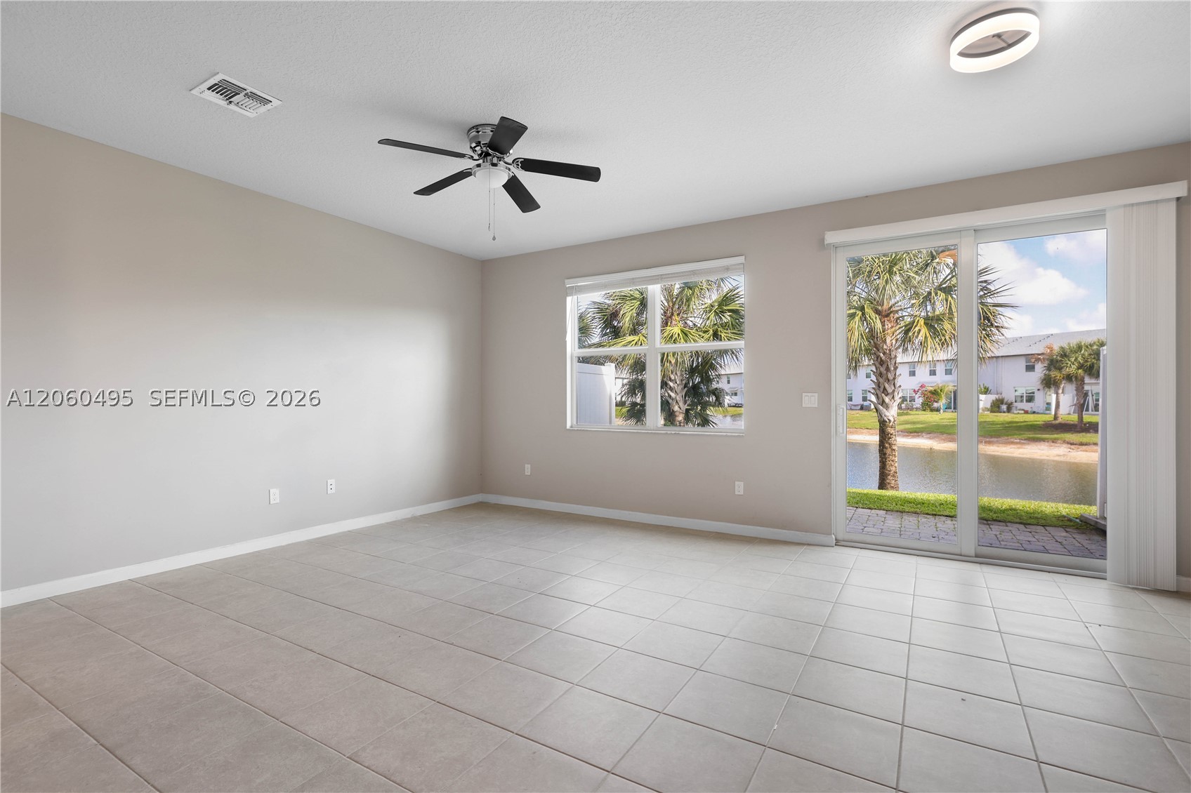 1761 Lindley St Property Photo 10