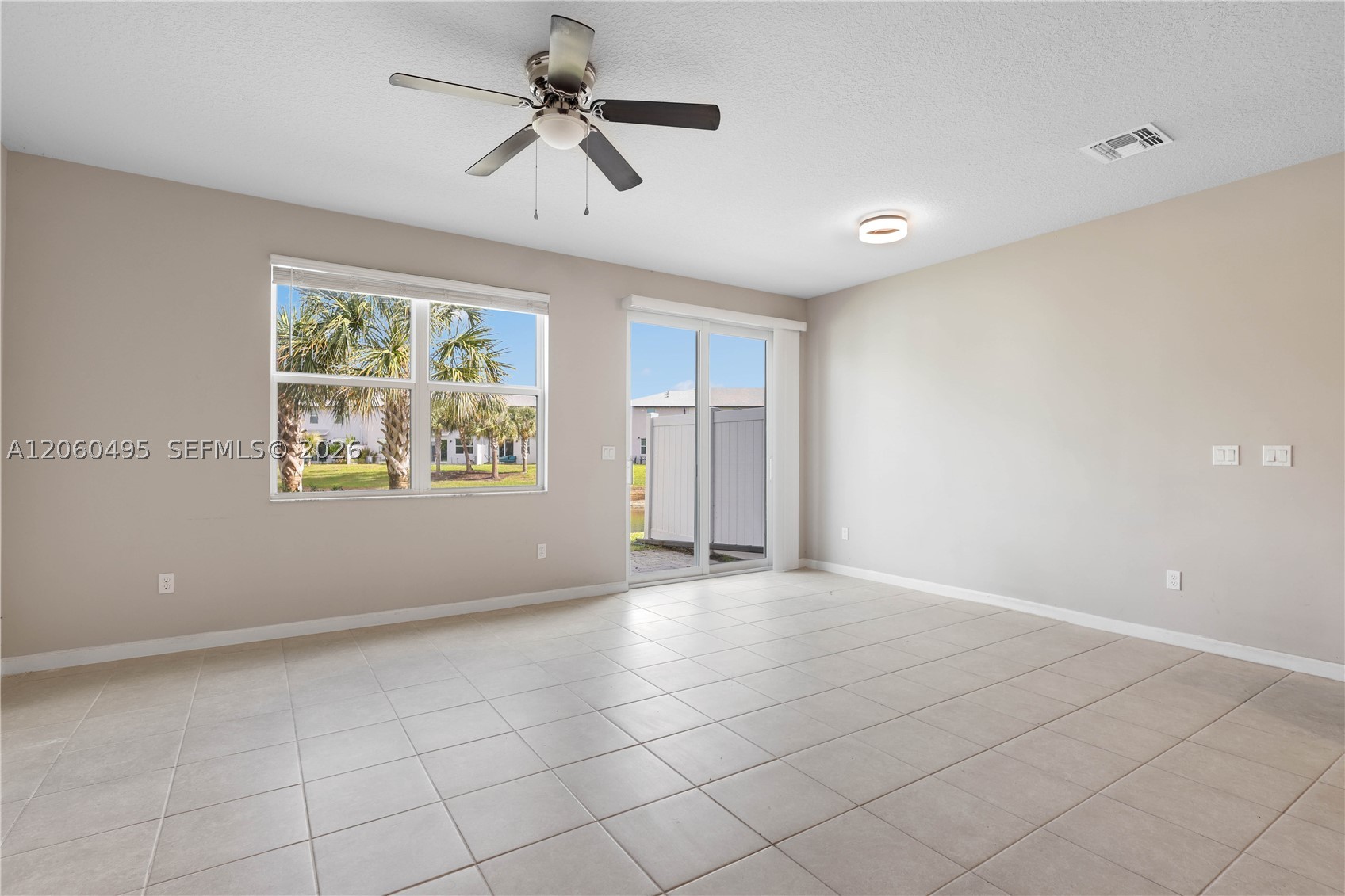 1761 Lindley St Property Photo 11