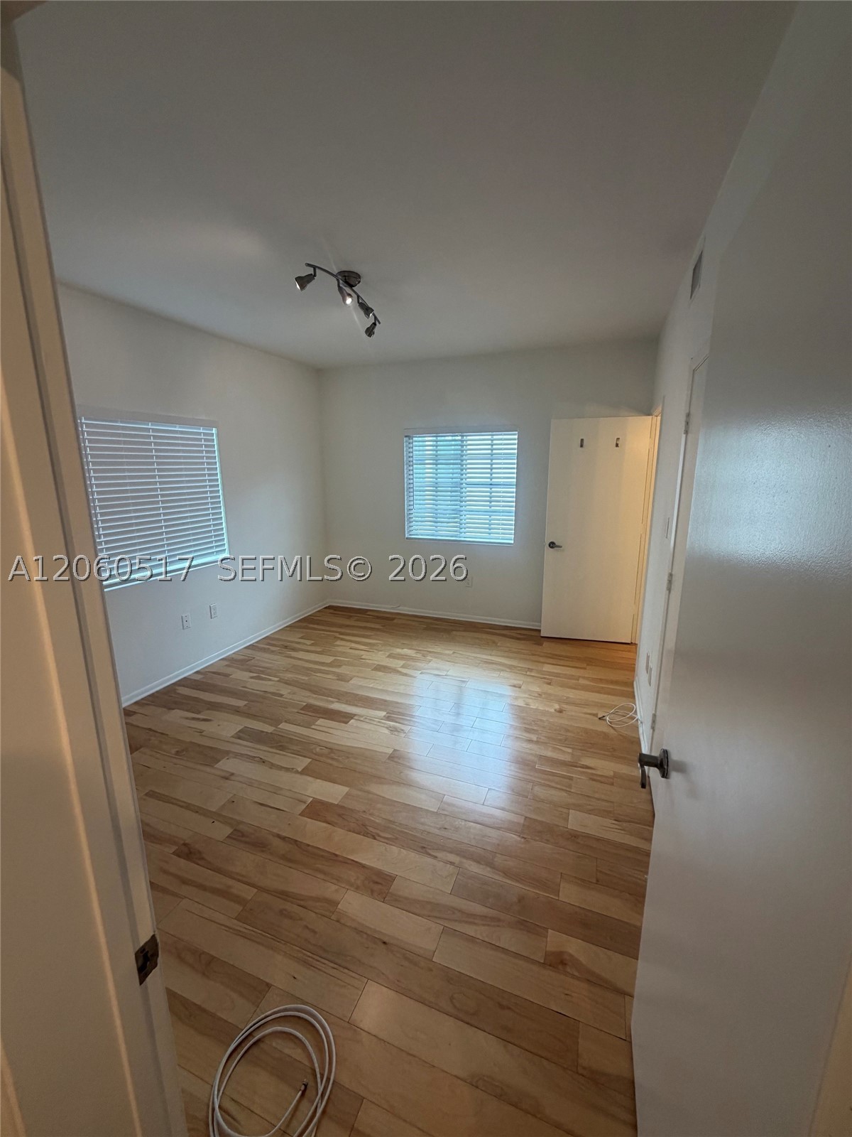 2010 Taylor St 8b Property Photo 5