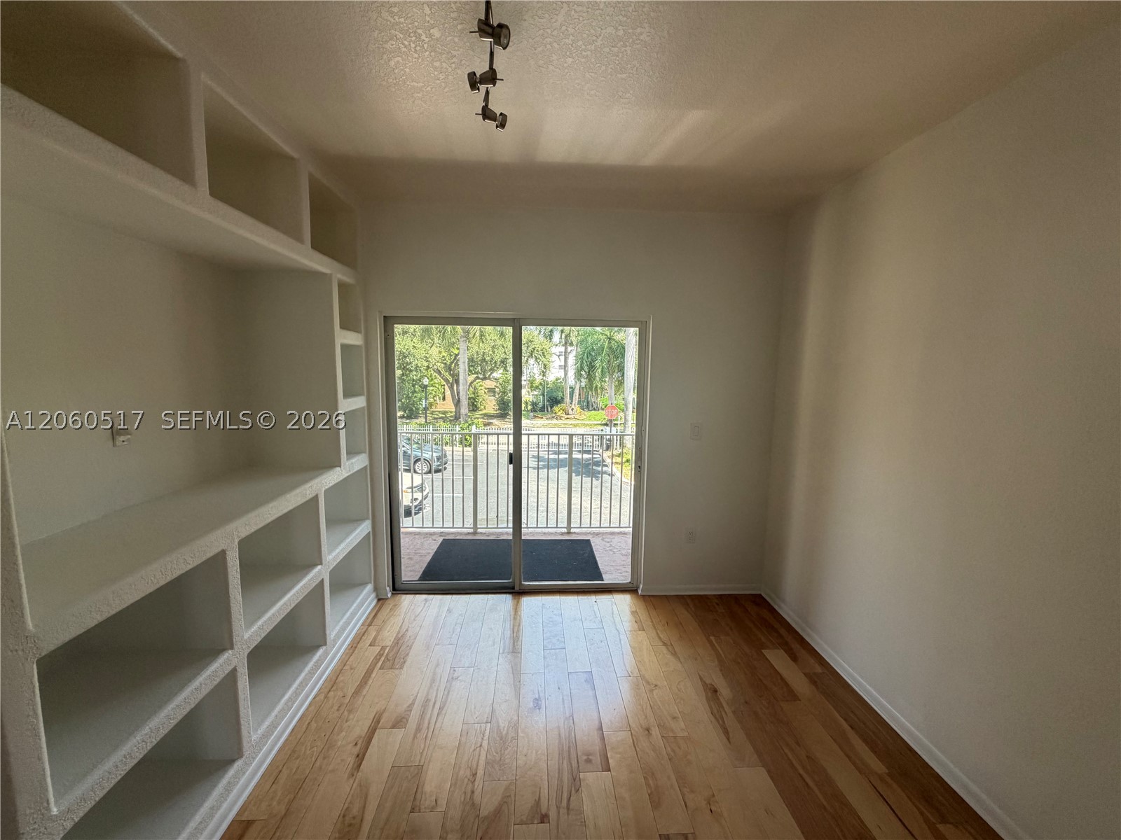 2010 Taylor St 8b Property Photo 8