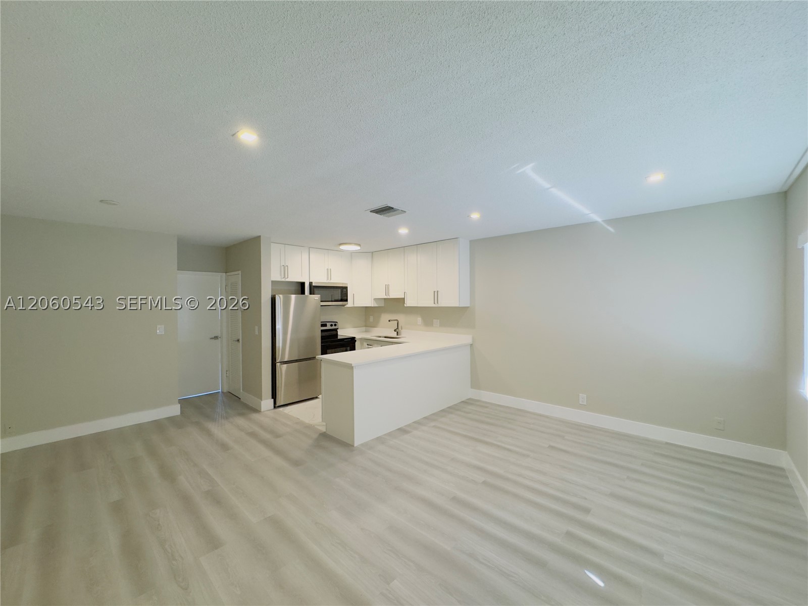 1903 SW 3rd Ave 1 Property Photo 1