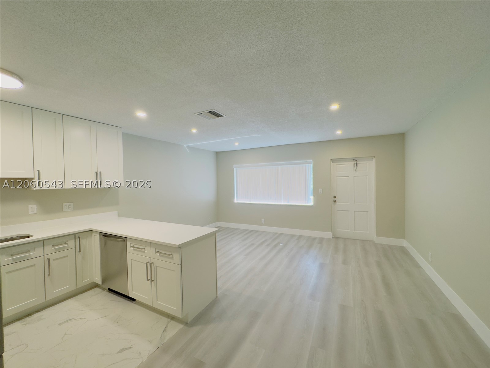 1903 Sw 3rd Ave 1 Property Photo 4