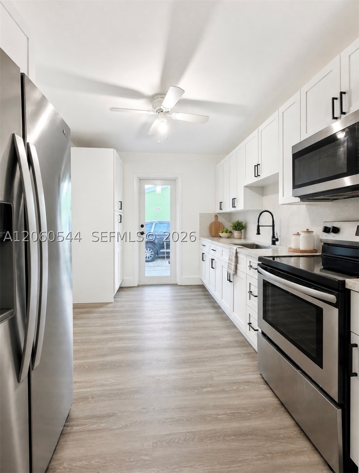 1035 Atlantic Ave Property Photo 7