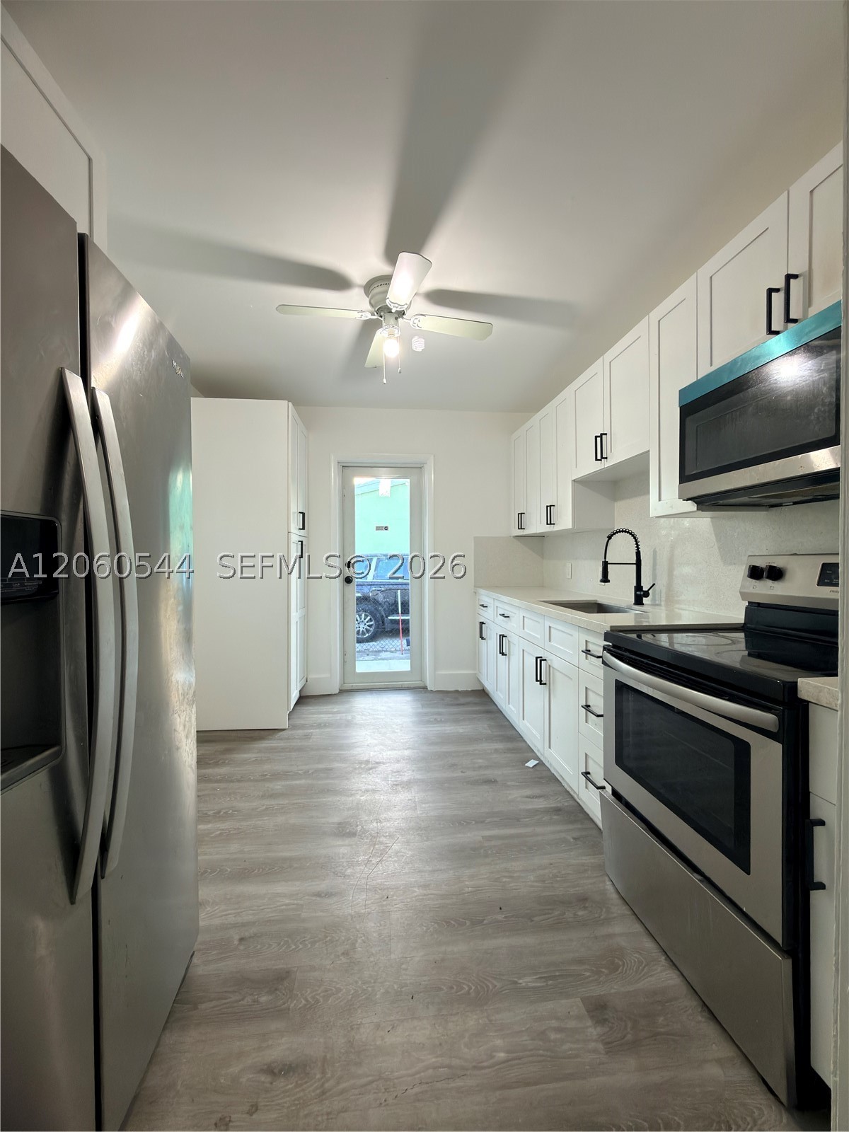 1035 Atlantic Ave Property Photo 8