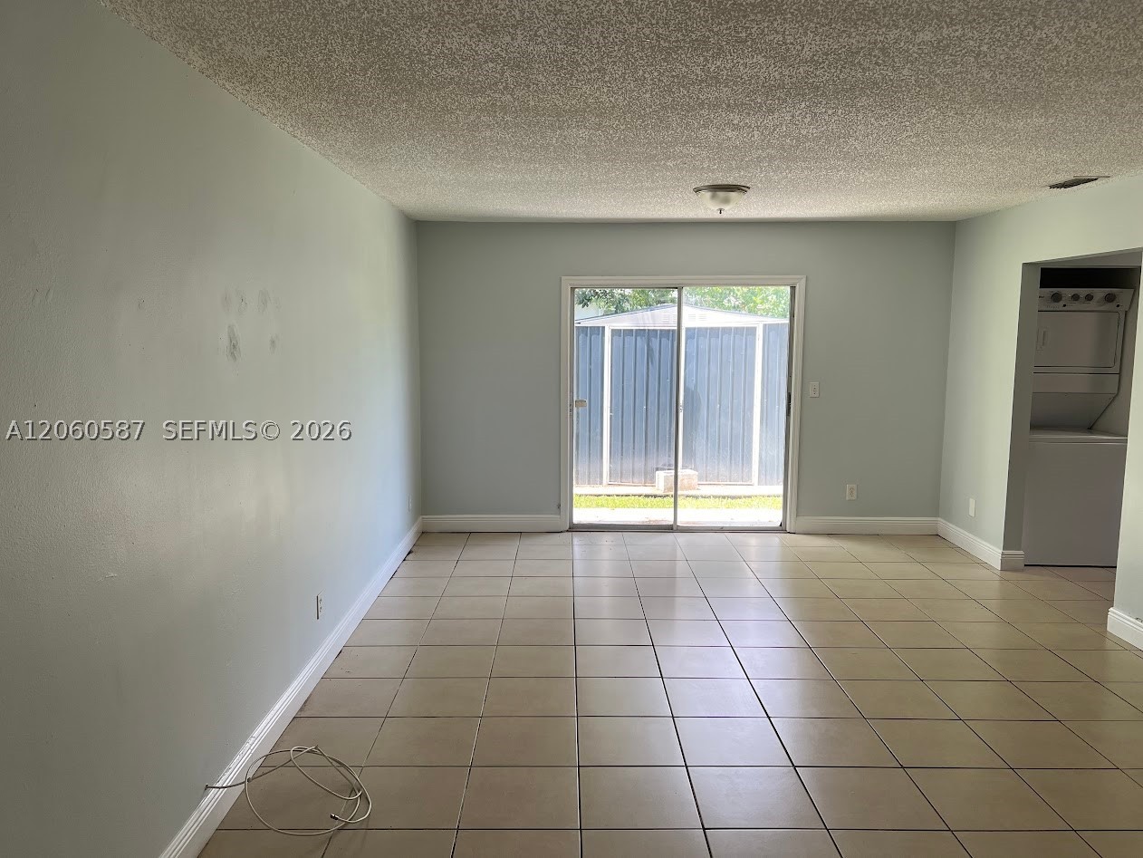 738 Sw 9th St Property Photo 28