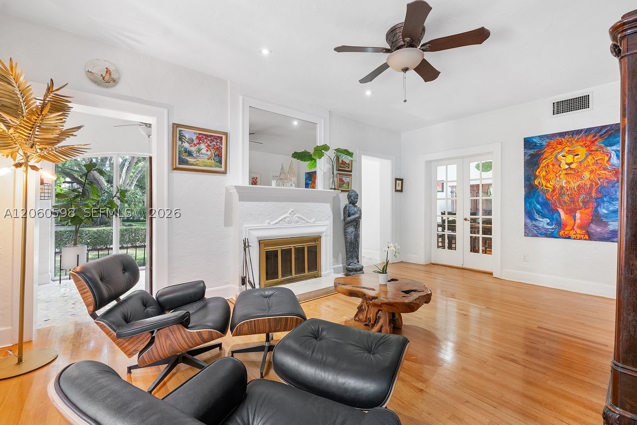 1042 Sorolla Ave Property Photo 19