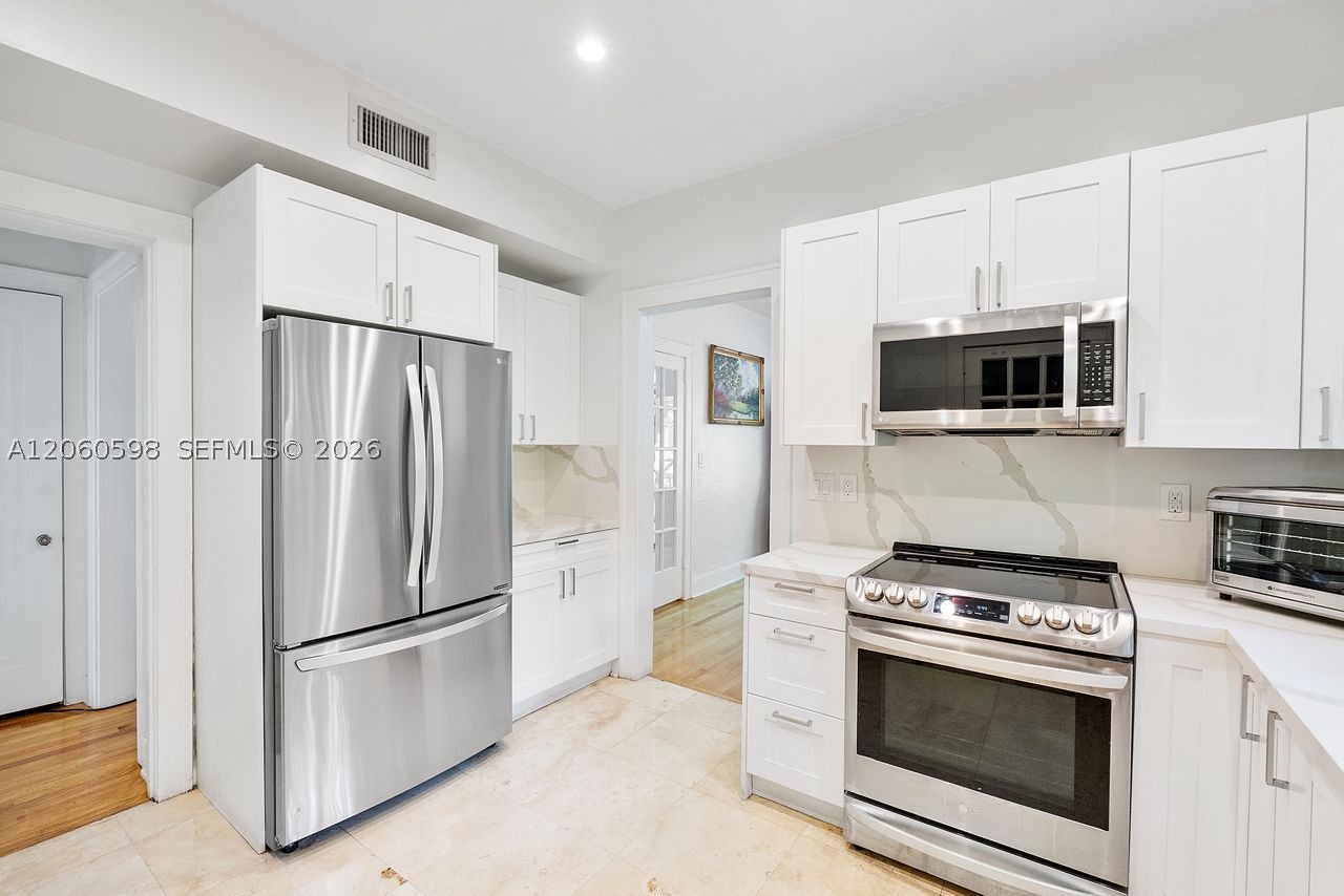 1042 Sorolla Ave Property Photo 29