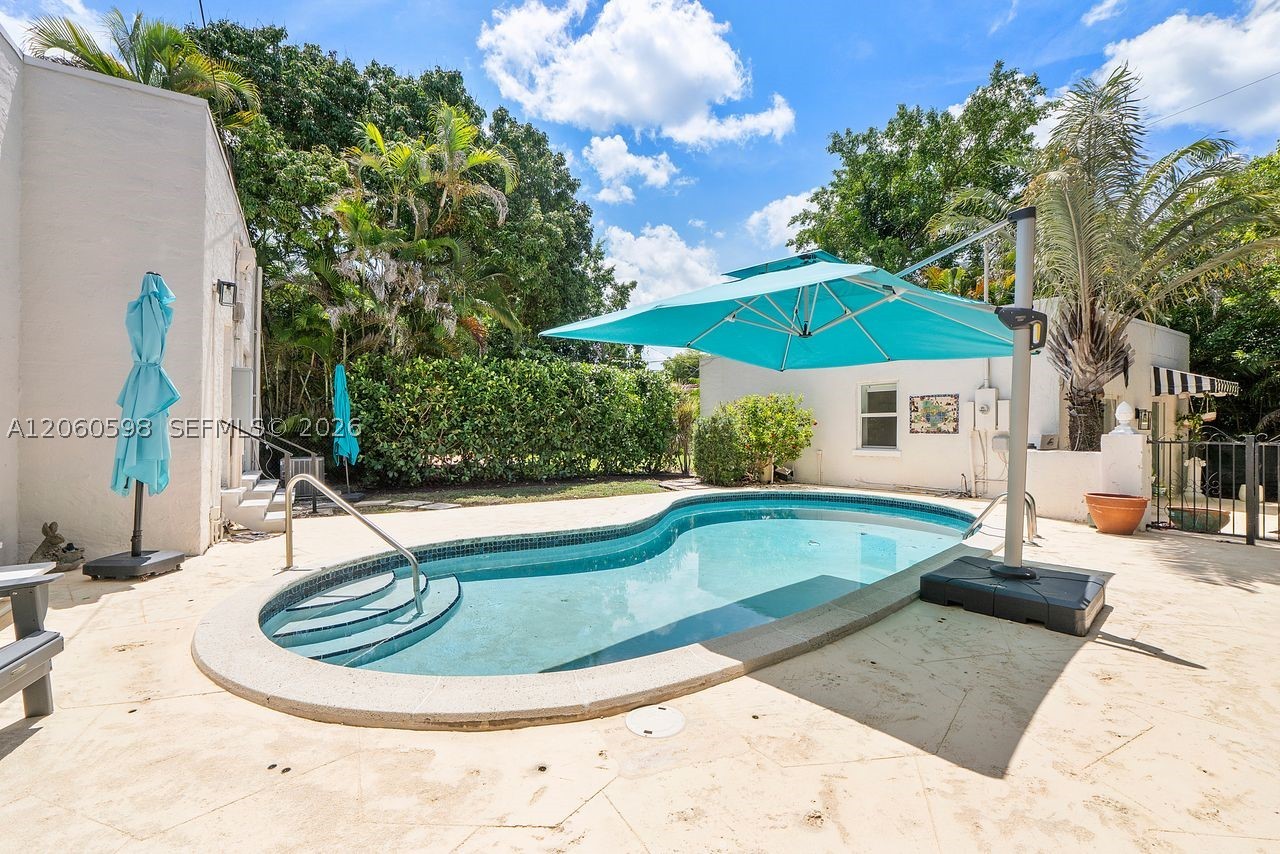 1042 Sorolla Ave Property Photo 59