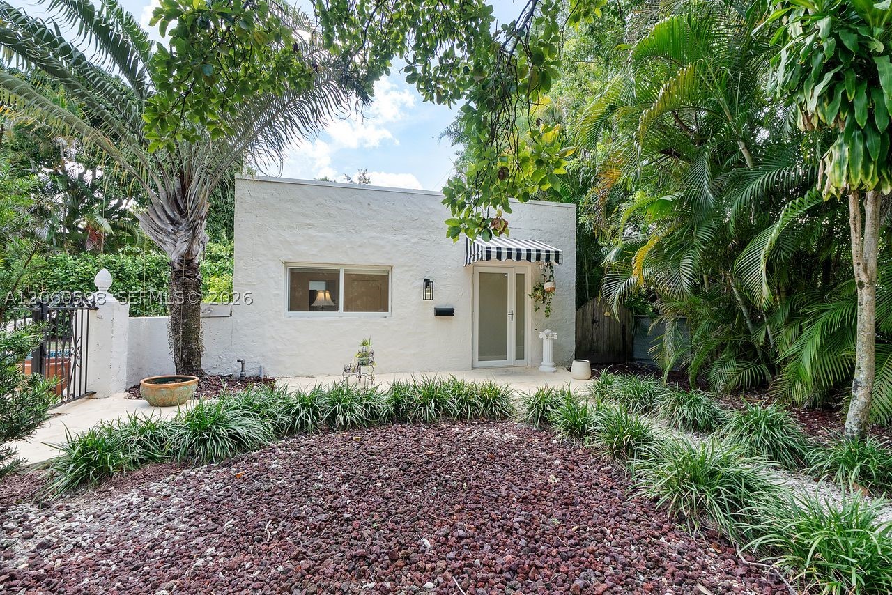 1042 Sorolla Ave Property Photo 68