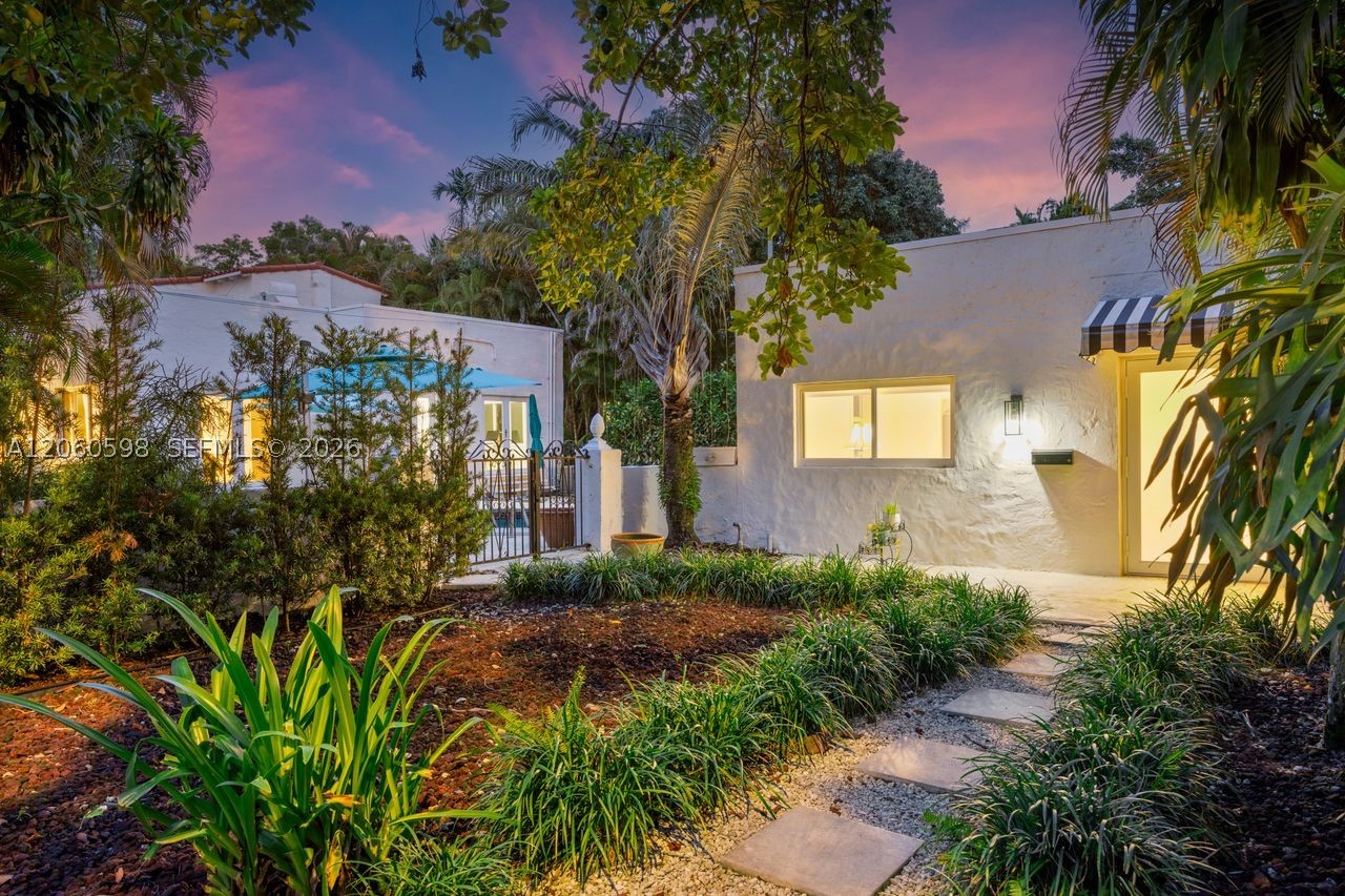 1042 Sorolla Ave Property Photo 71
