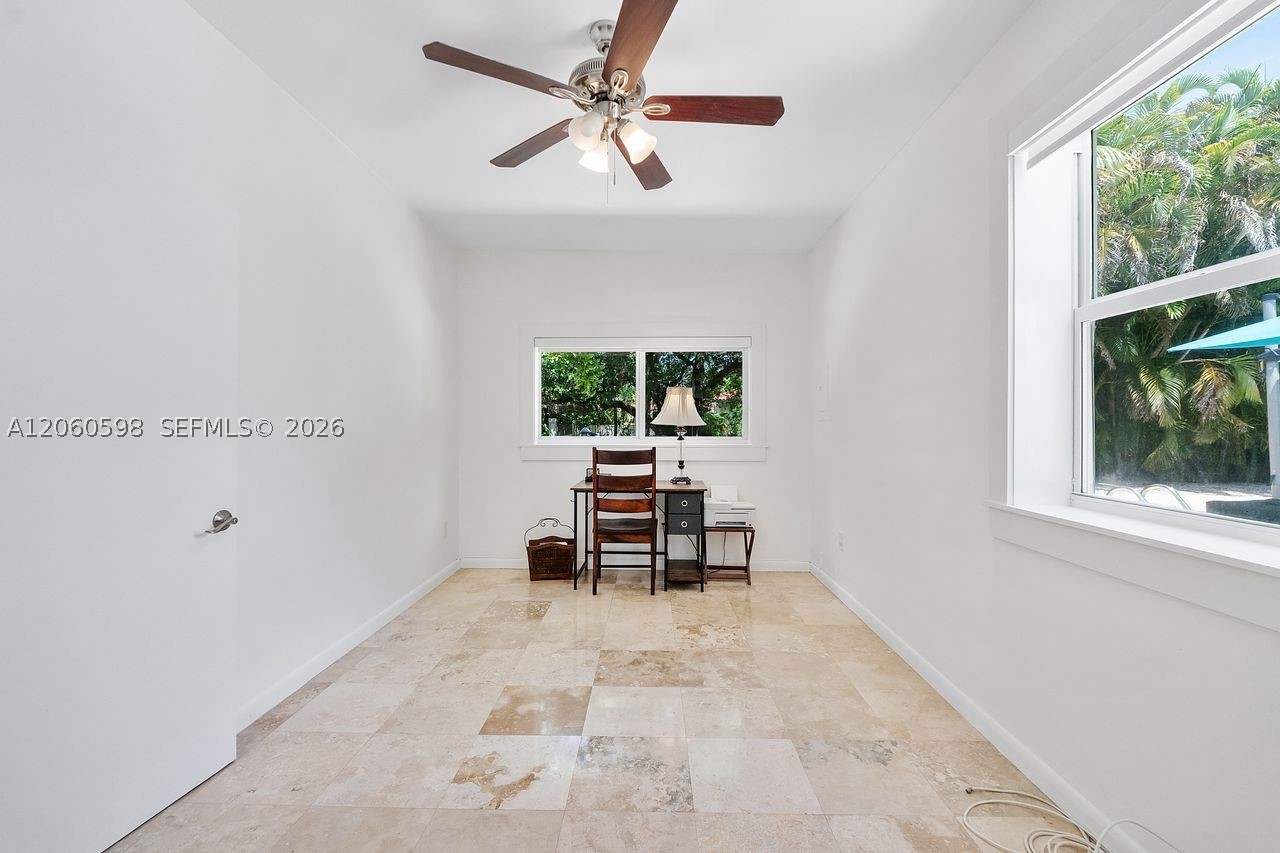 1042 Sorolla Ave Property Photo 76