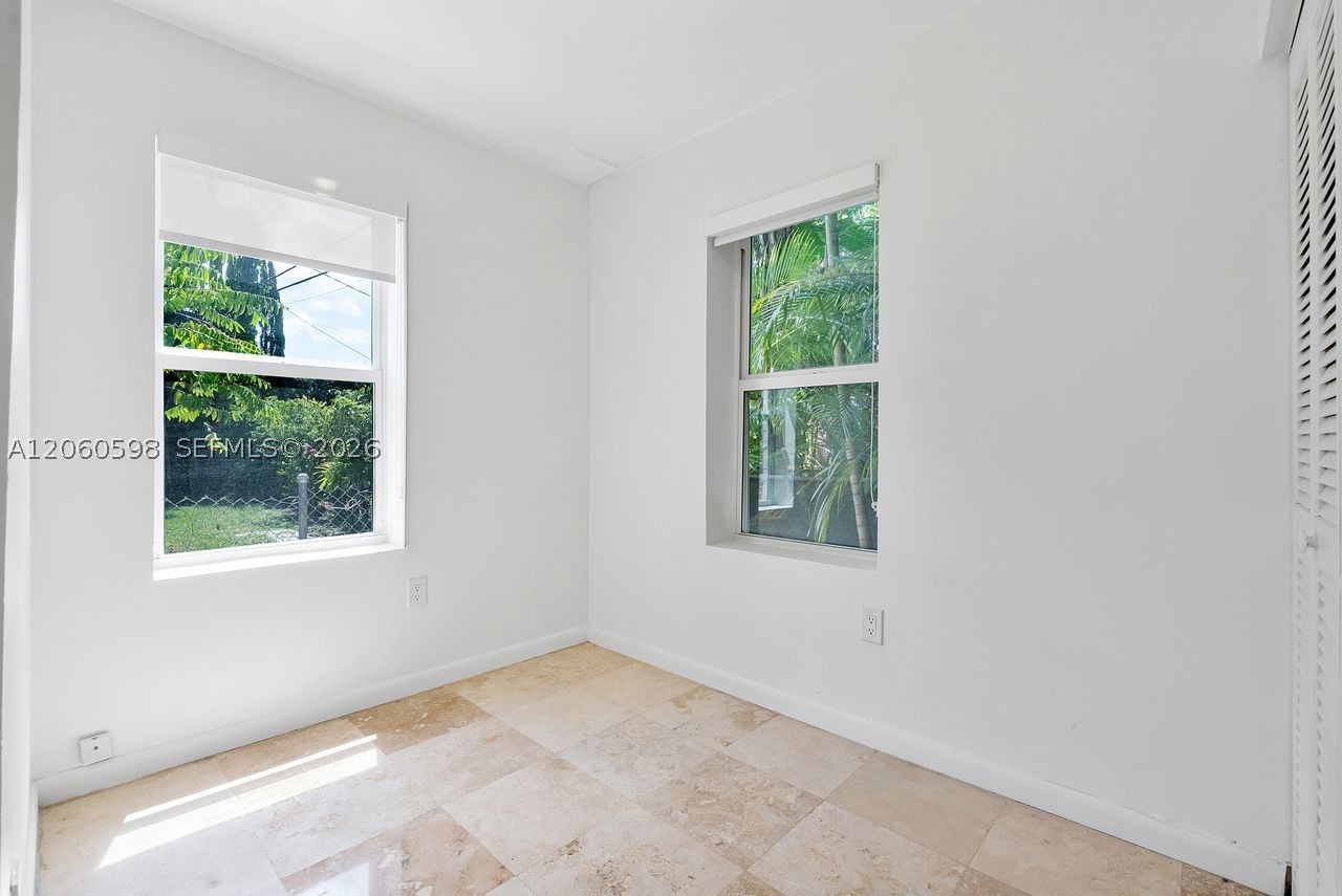 1042 Sorolla Ave Property Photo 77