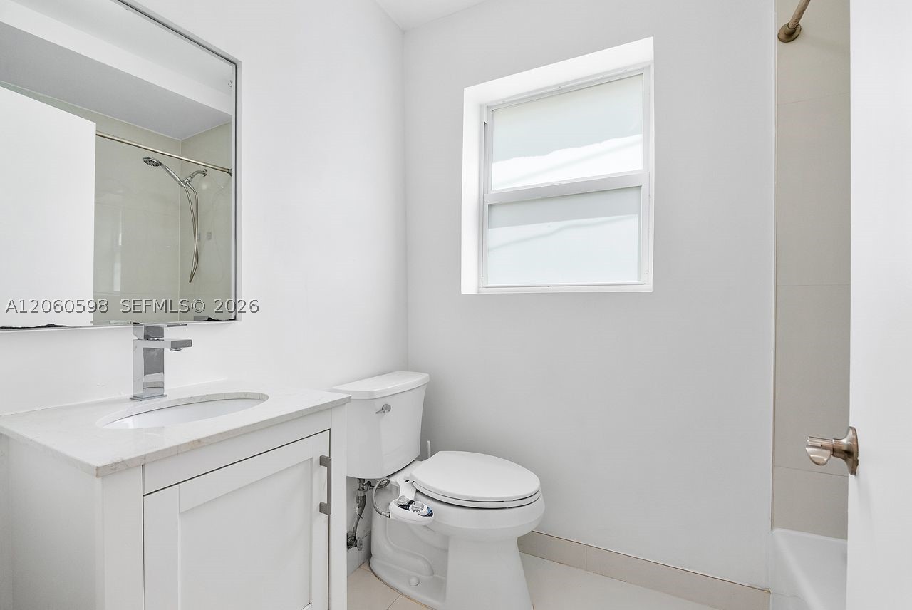 1042 Sorolla Ave Property Photo 78