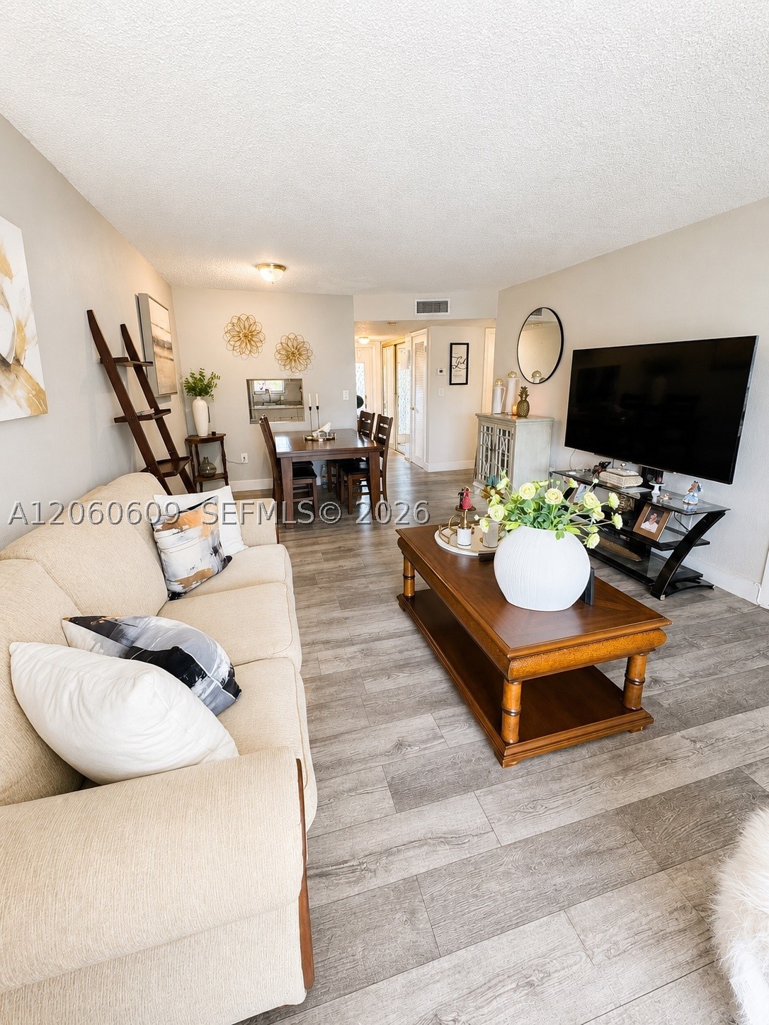 8345 Sunrise Lakes Blvd 203 Property Photo 6