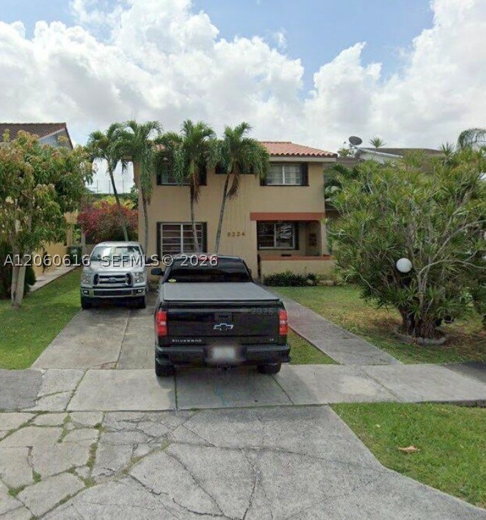9224 SW 4th Ter Property Photo 1