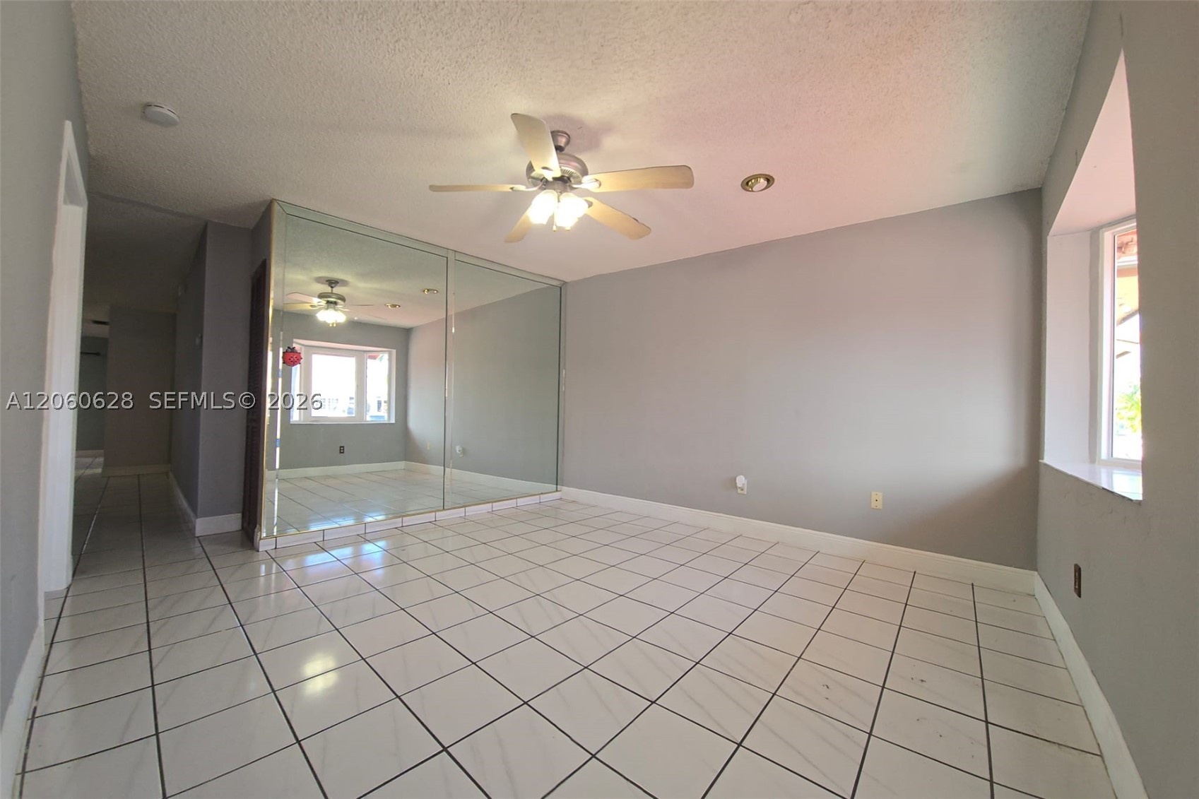 8810 Nw 114th Ter Property Photo 2
