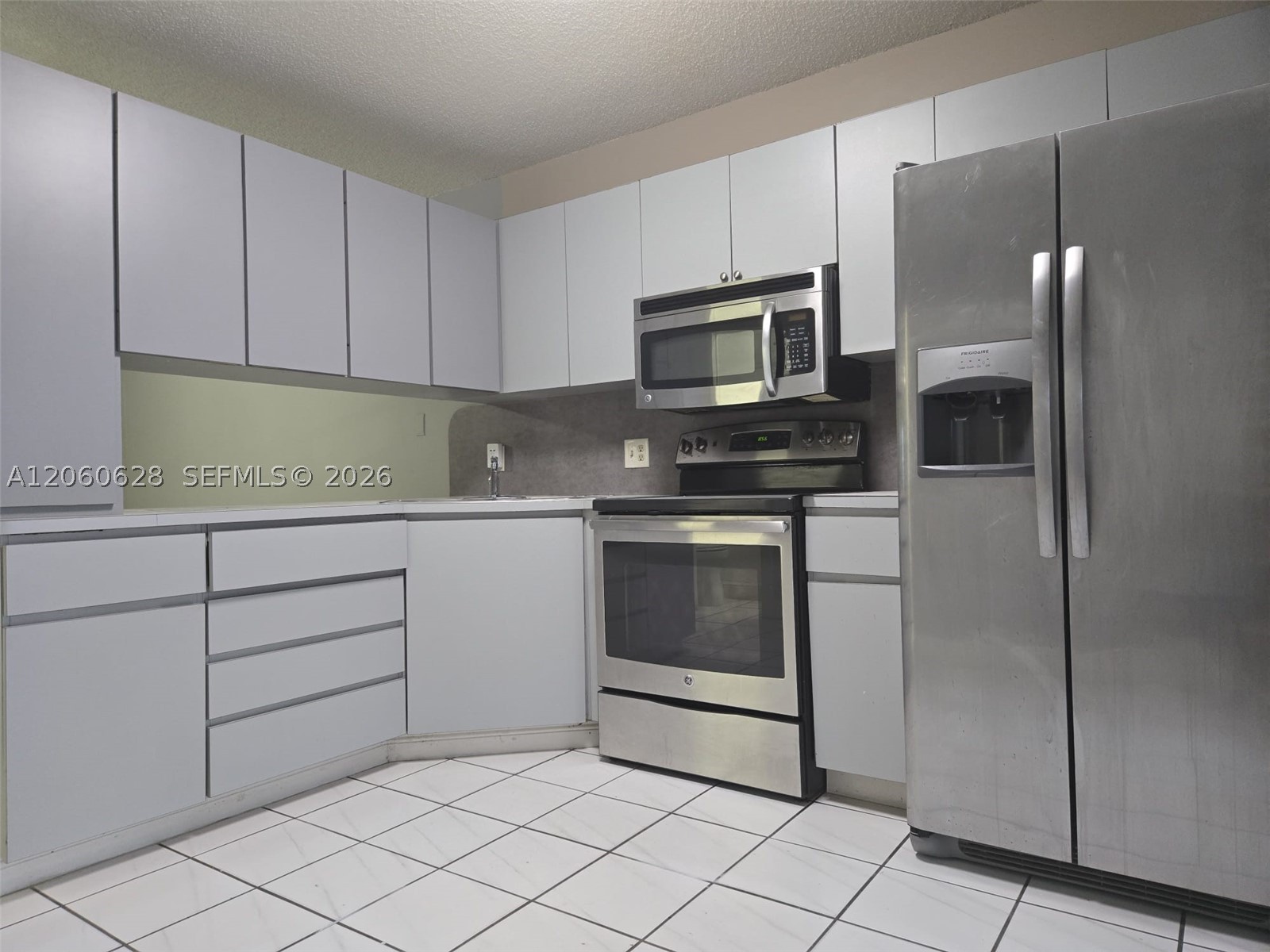 8810 Nw 114th Ter Property Photo 10