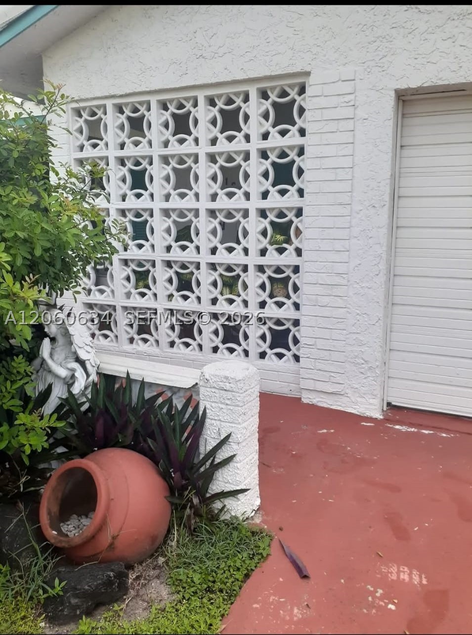 7516 Nw 67th Ave Property Photo 2