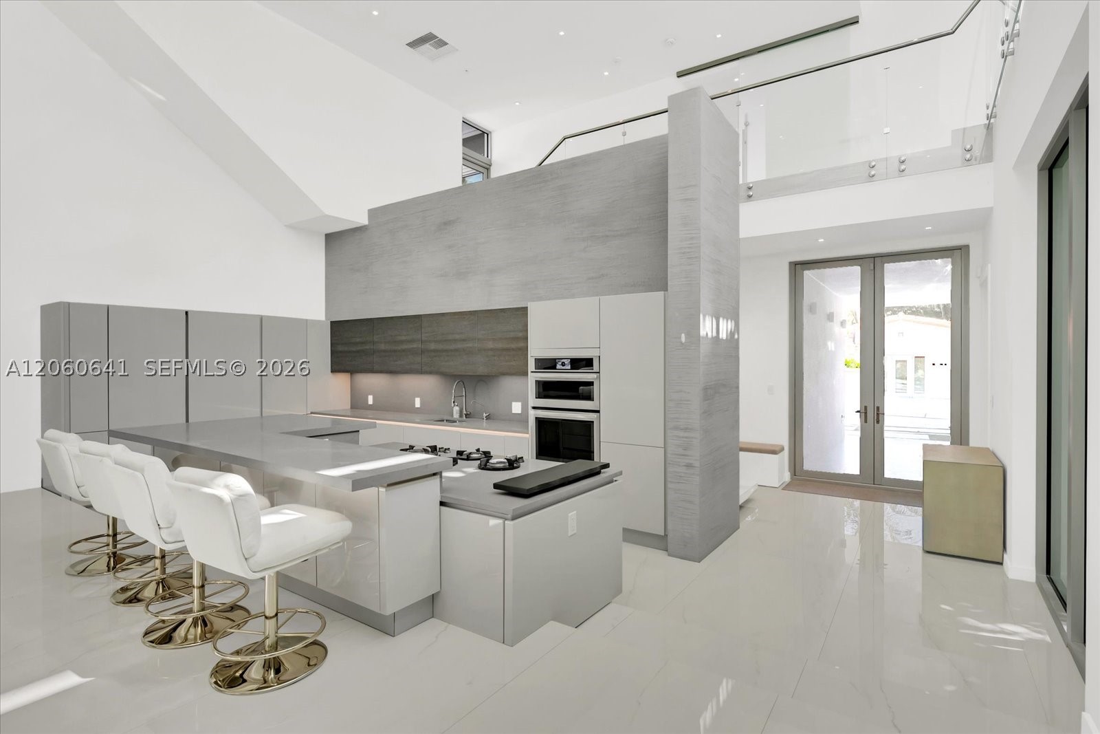 7830 Atlantic Way Property Photo 6