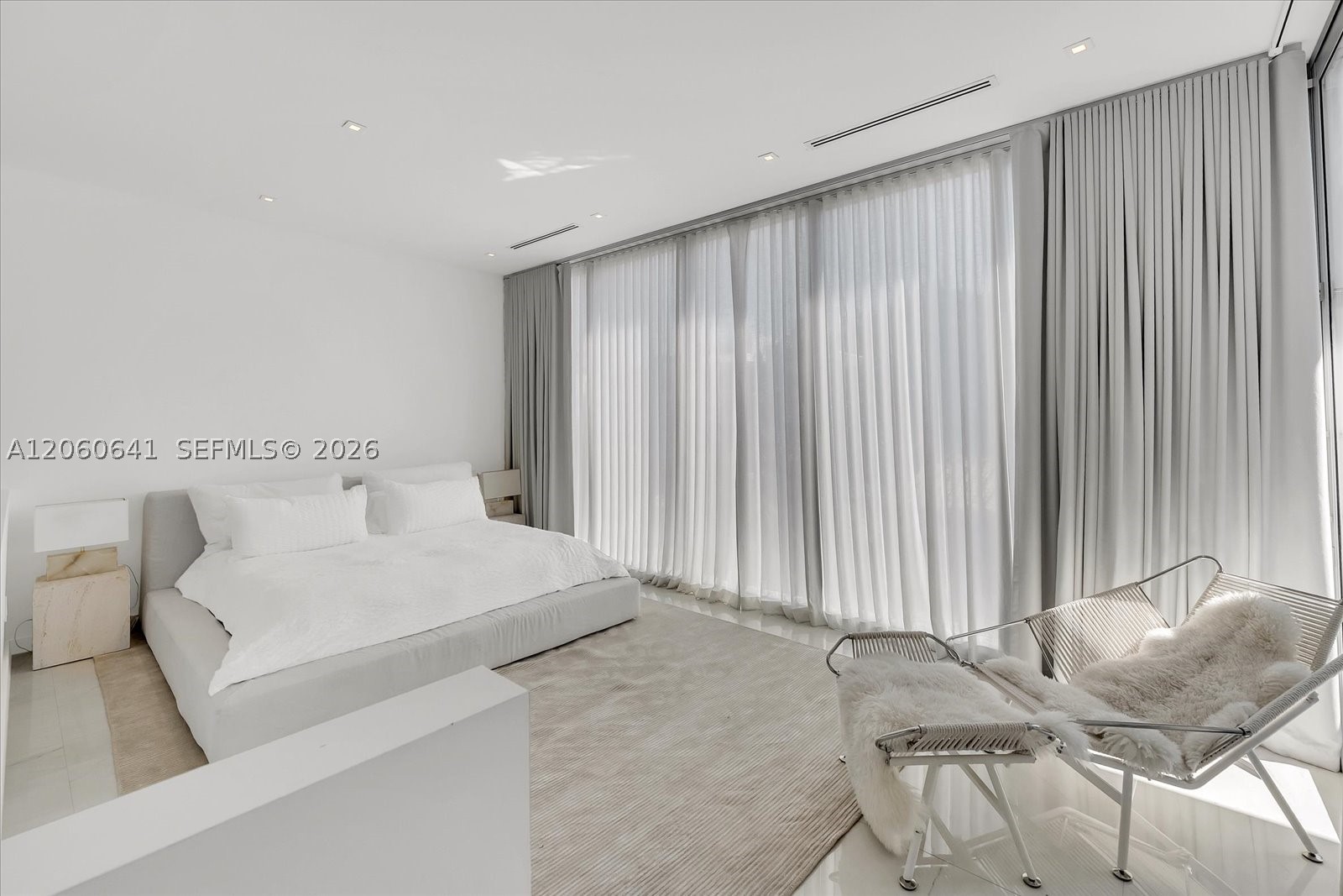 7830 Atlantic Way Property Photo 16