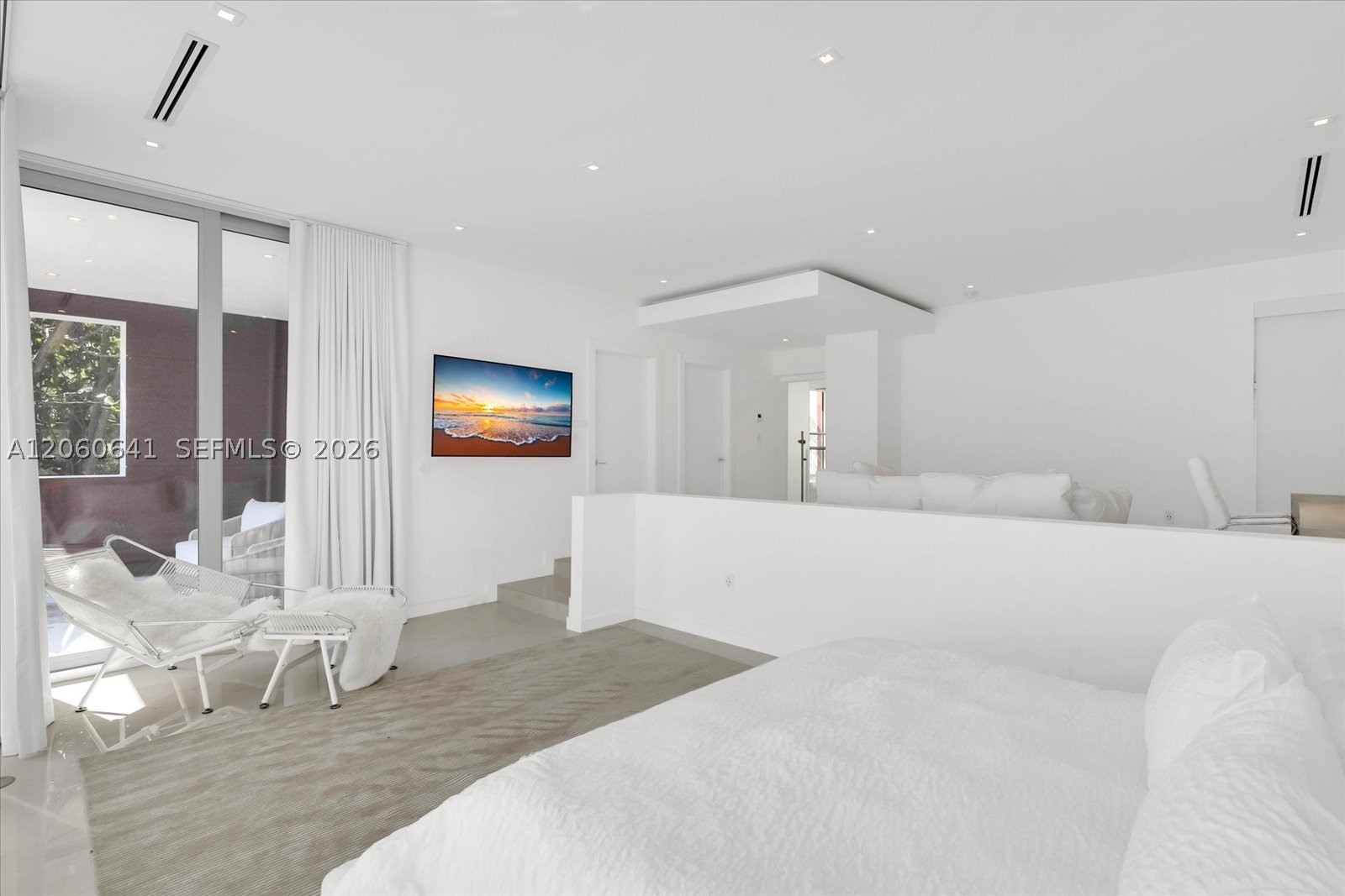 7830 Atlantic Way Property Photo 18