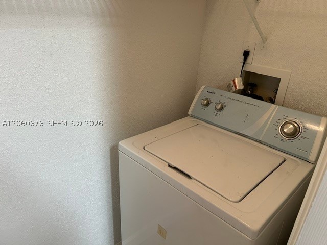 755 Riverside Dr 1316 Property Photo 9