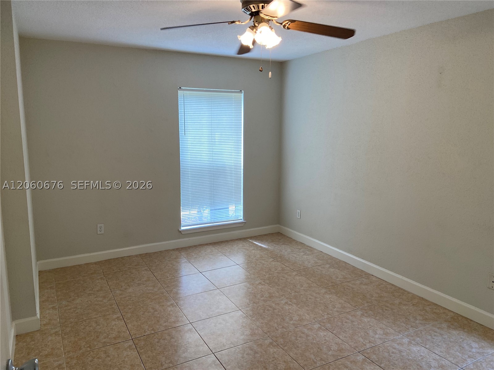 755 Riverside Dr 1316 Property Photo 13