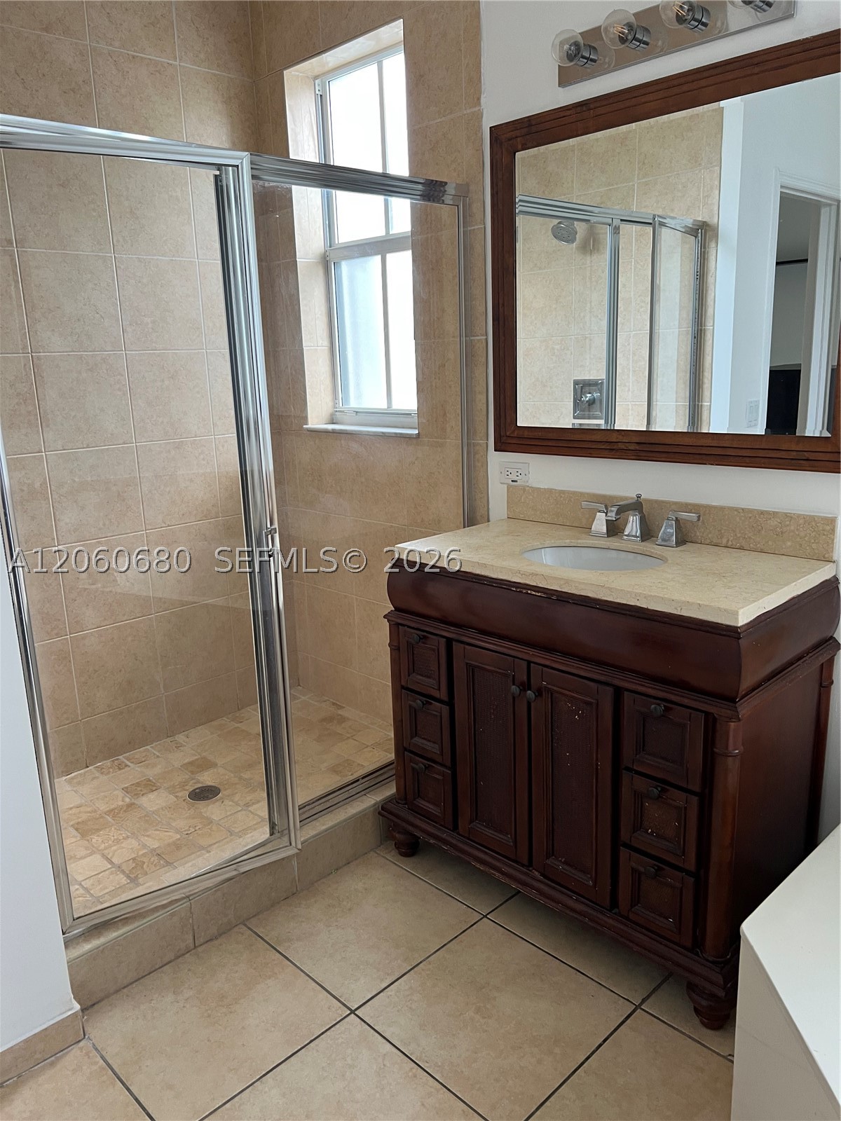 11440 Nw 75th Ter Property Photo 8