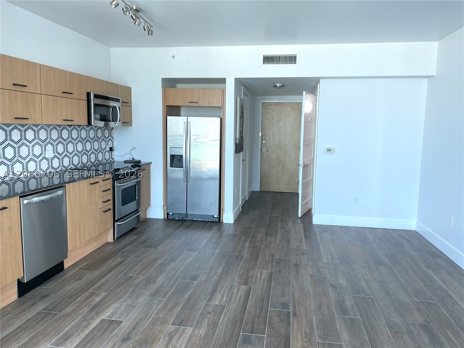 350 S Miami Ave 3713 Property Photo 6