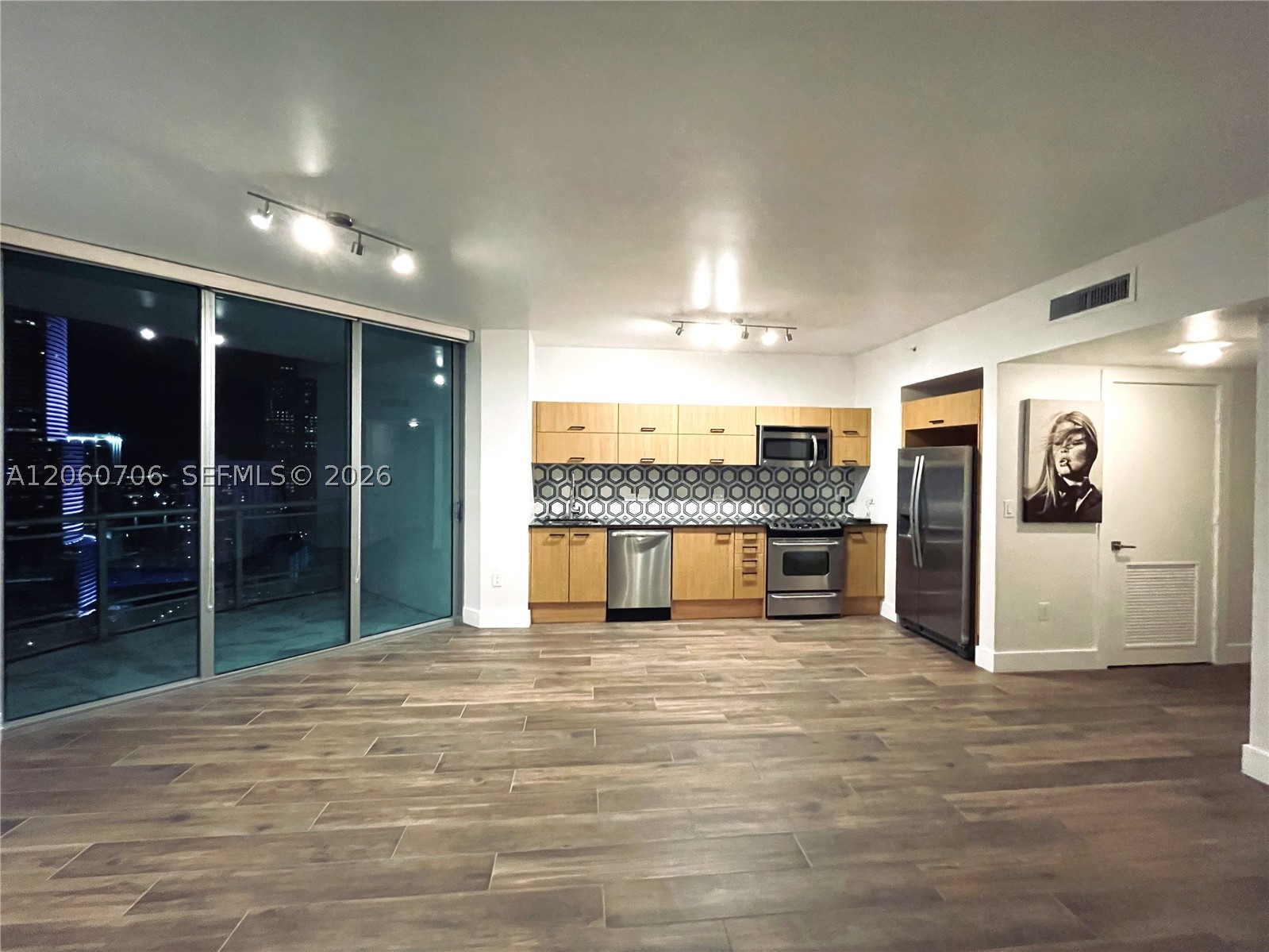 350 S Miami Ave 3713 Property Photo 19