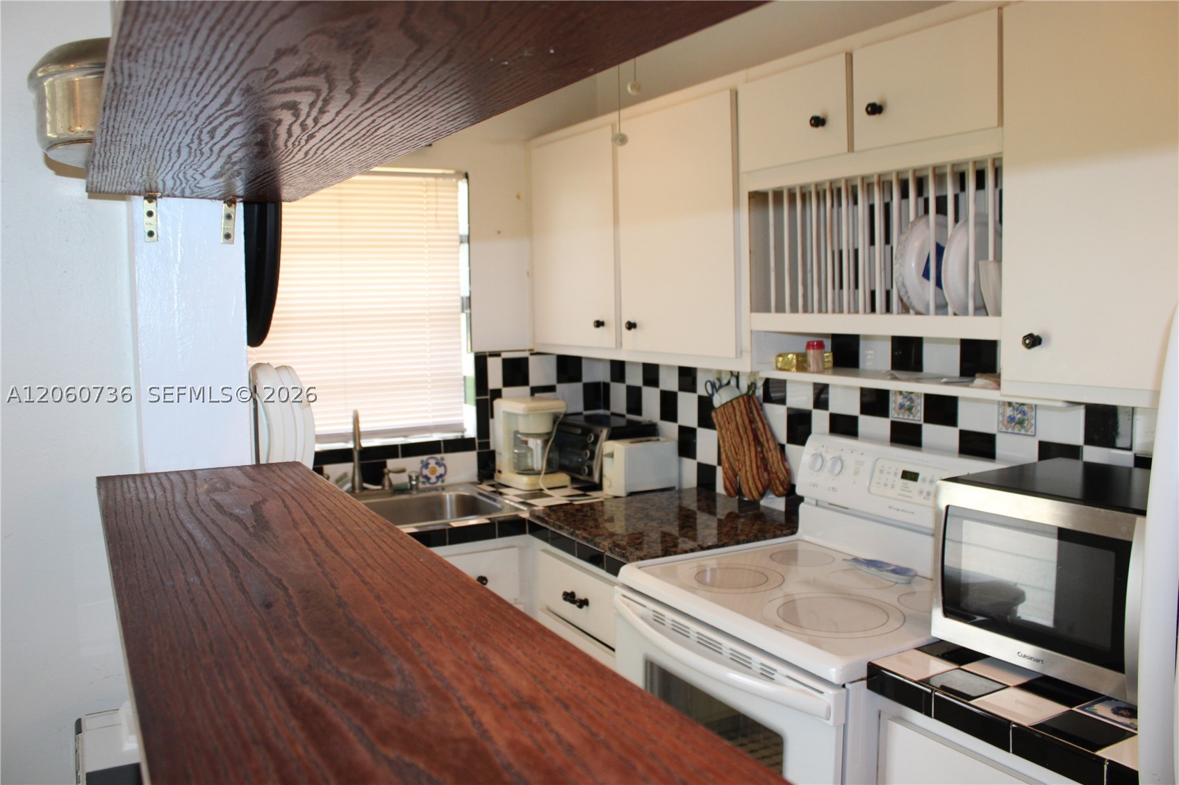5300 Washington St H134 Property Photo 21