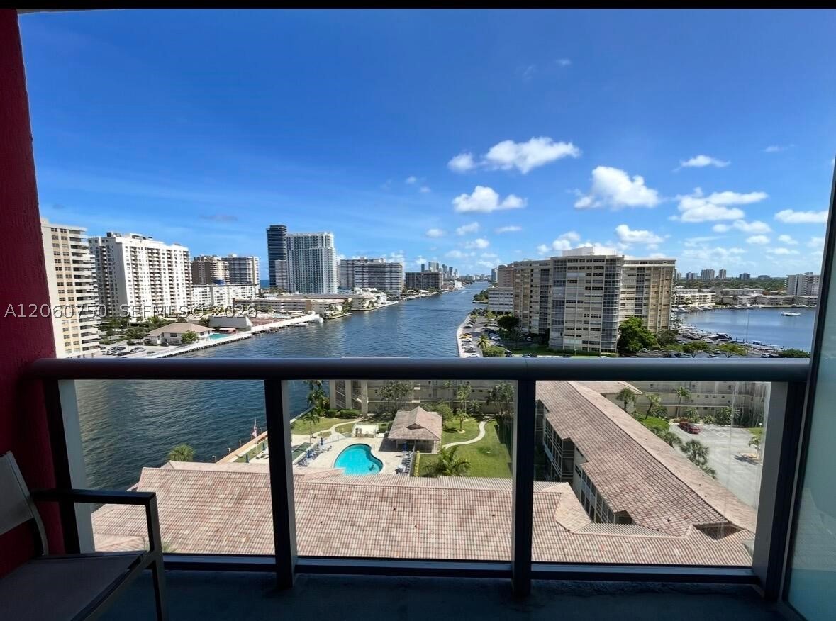 2602 E Hallandale Beach Blvd 1105 Property Photo 17