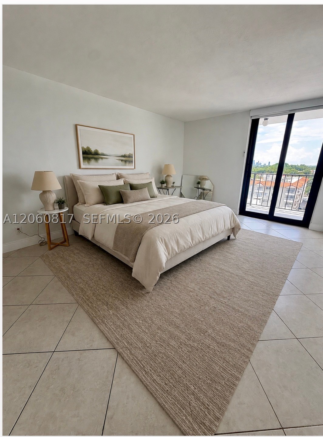 2625 Collins Ave 810 Property Photo 14