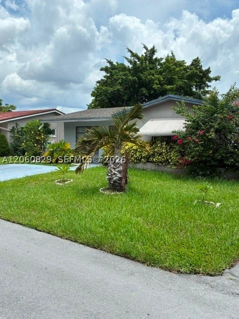 7311 NW 57th Dr Property Photo 1