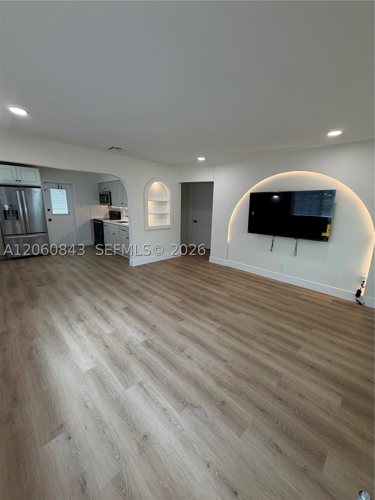 708 Sw 7th Ave 1 Property Photo 3