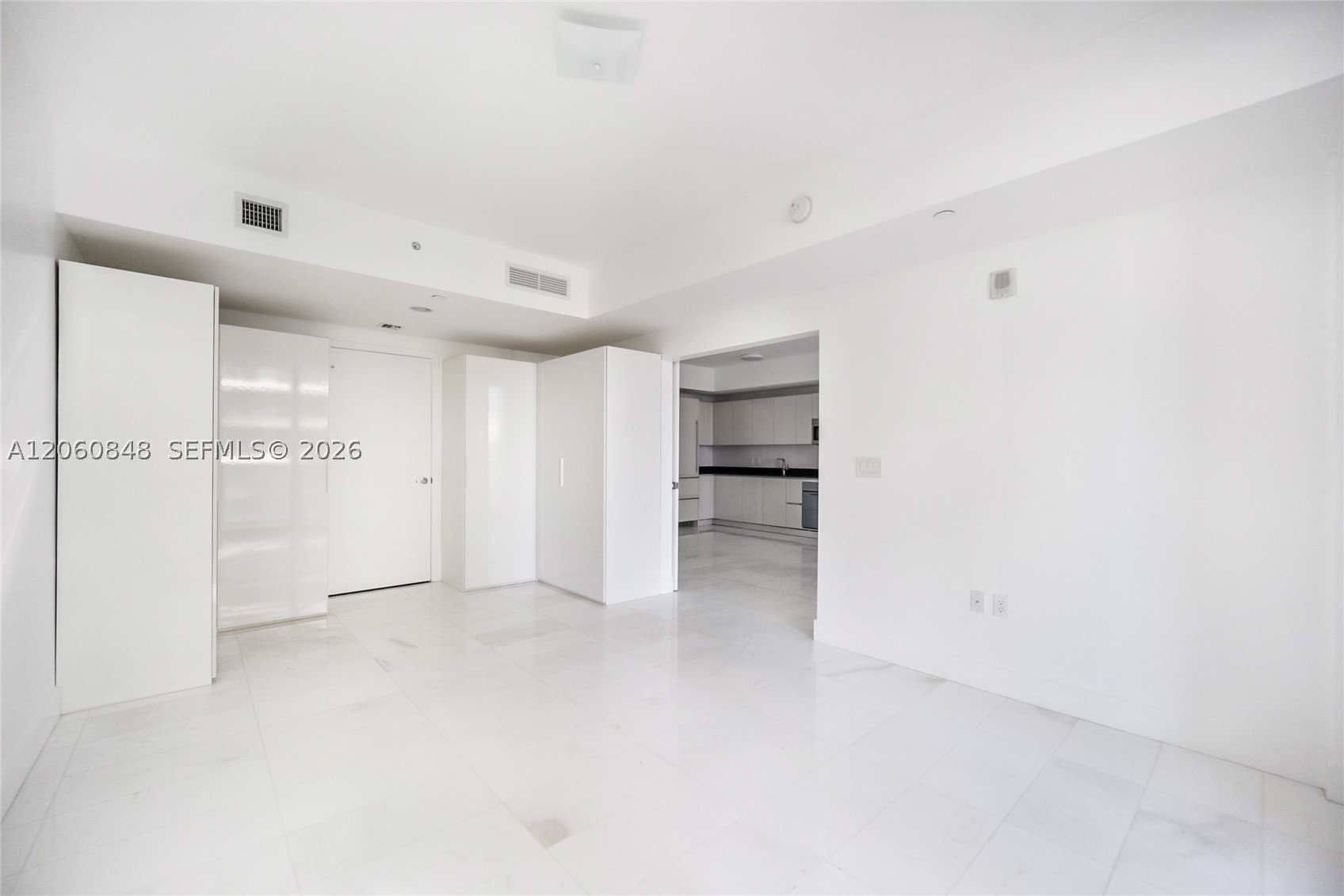 1010 Brickell Ave 2708 Property Photo 6