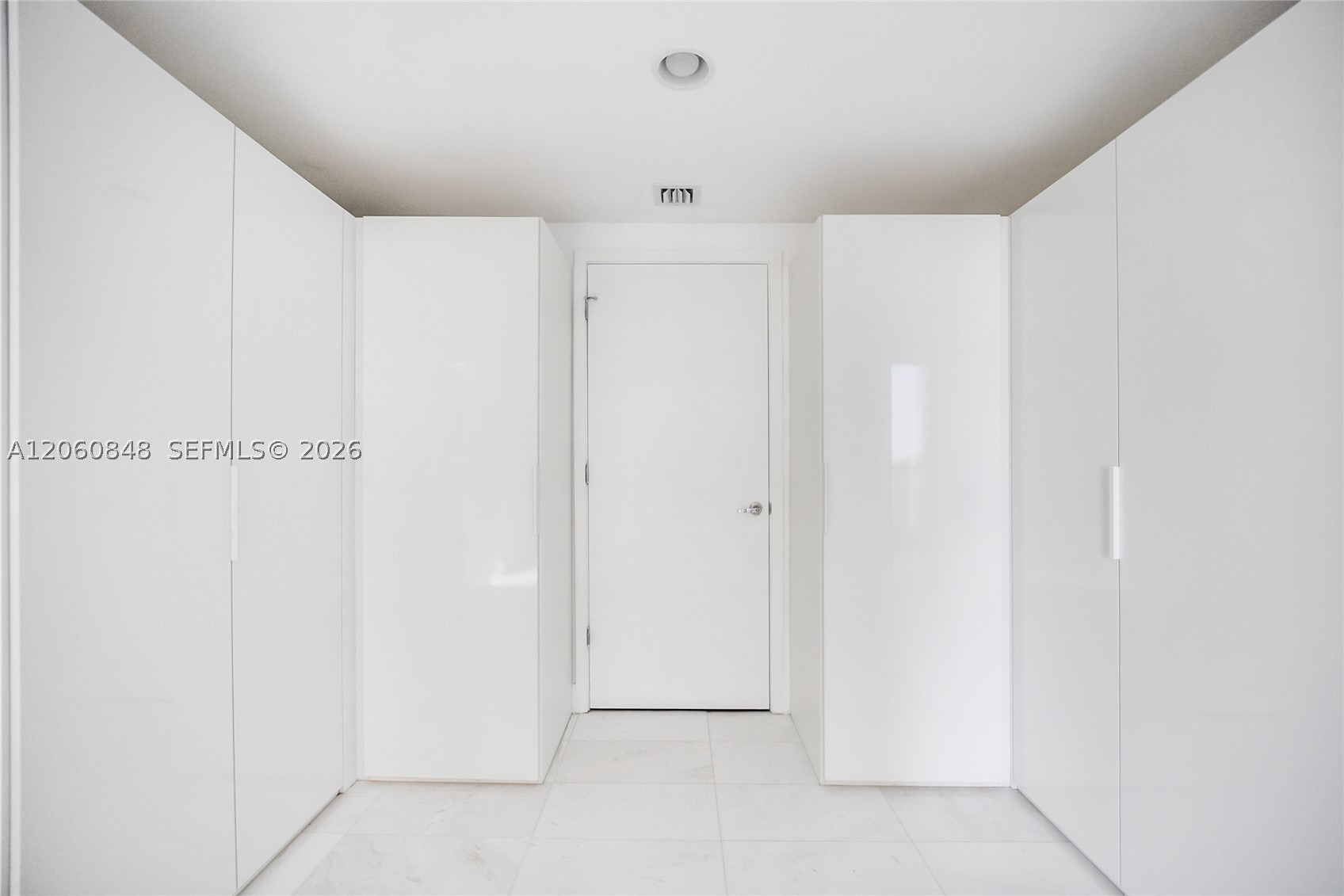 1010 Brickell Ave 2708 Property Photo 7