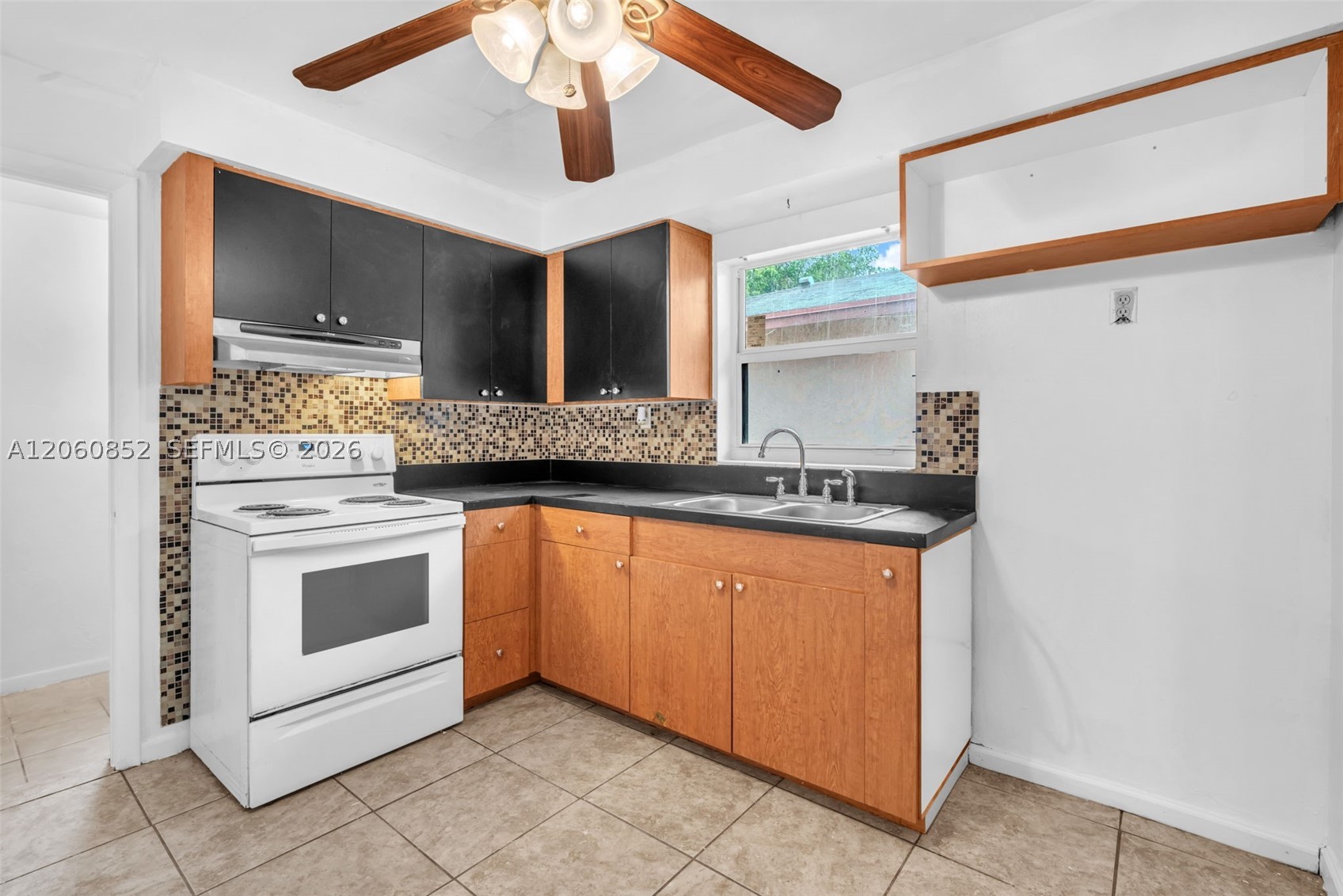 2301 Sw 48th Ave Property Photo 5