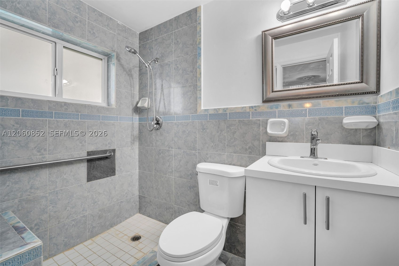 2301 Sw 48th Ave Property Photo 7