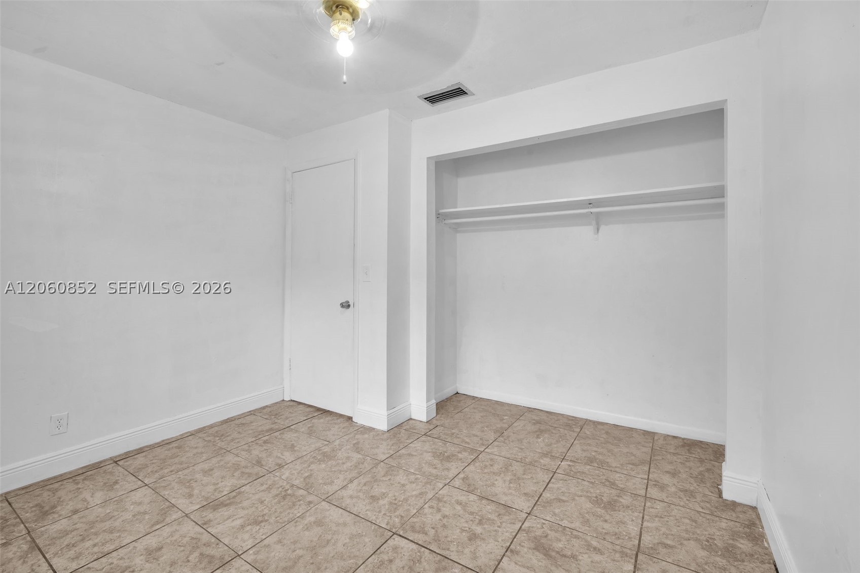 2301 Sw 48th Ave Property Photo 9