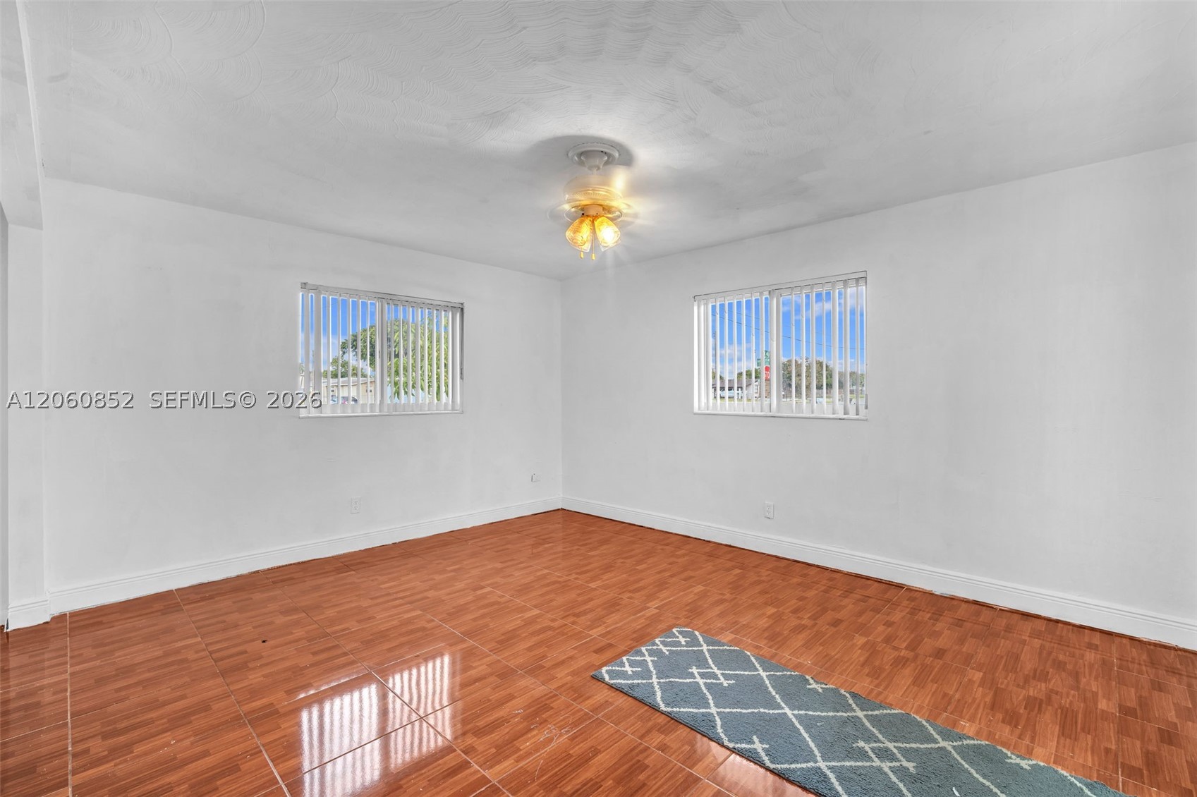2301 Sw 48th Ave Property Photo 10
