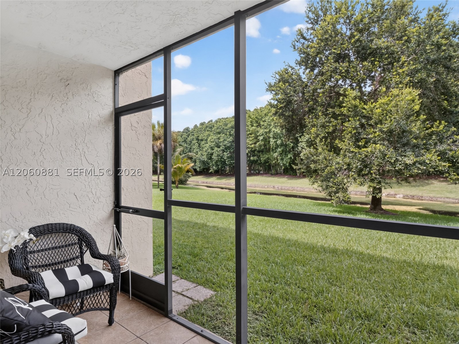 205 Lakeview Dr 103 Property Photo 25